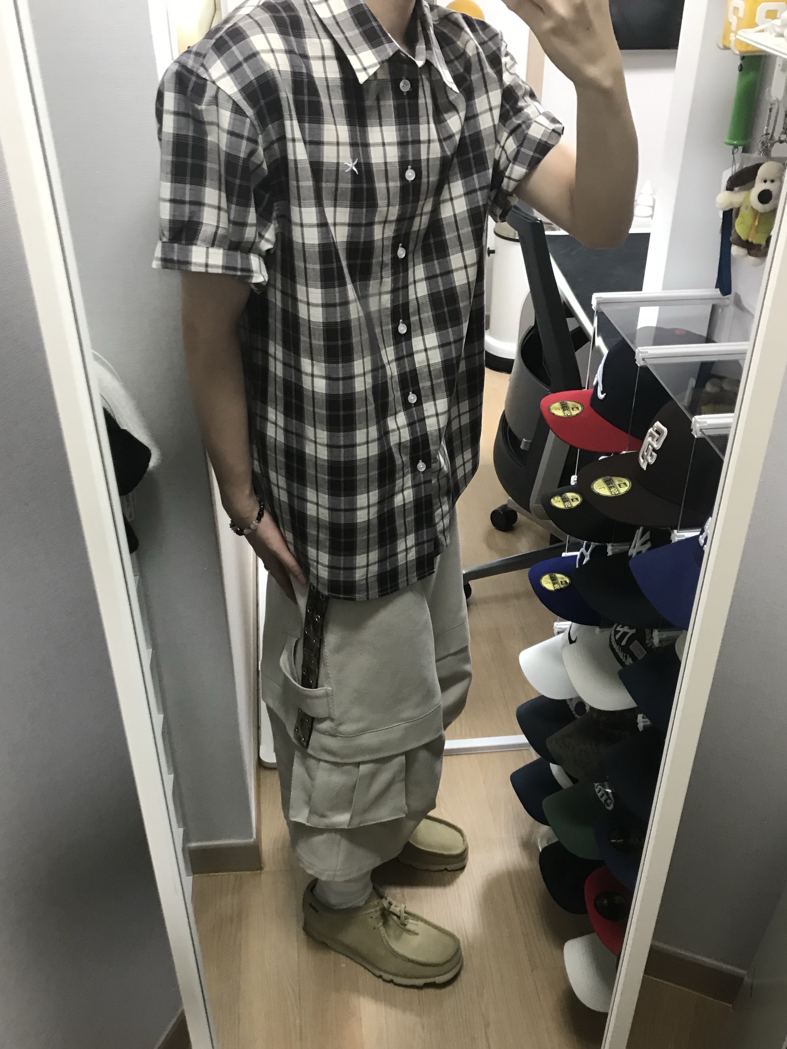 Clarks Wallabee Maple Suede, Kamien Titan Bermuda Pants Light Beige 착용 스타일 - 1