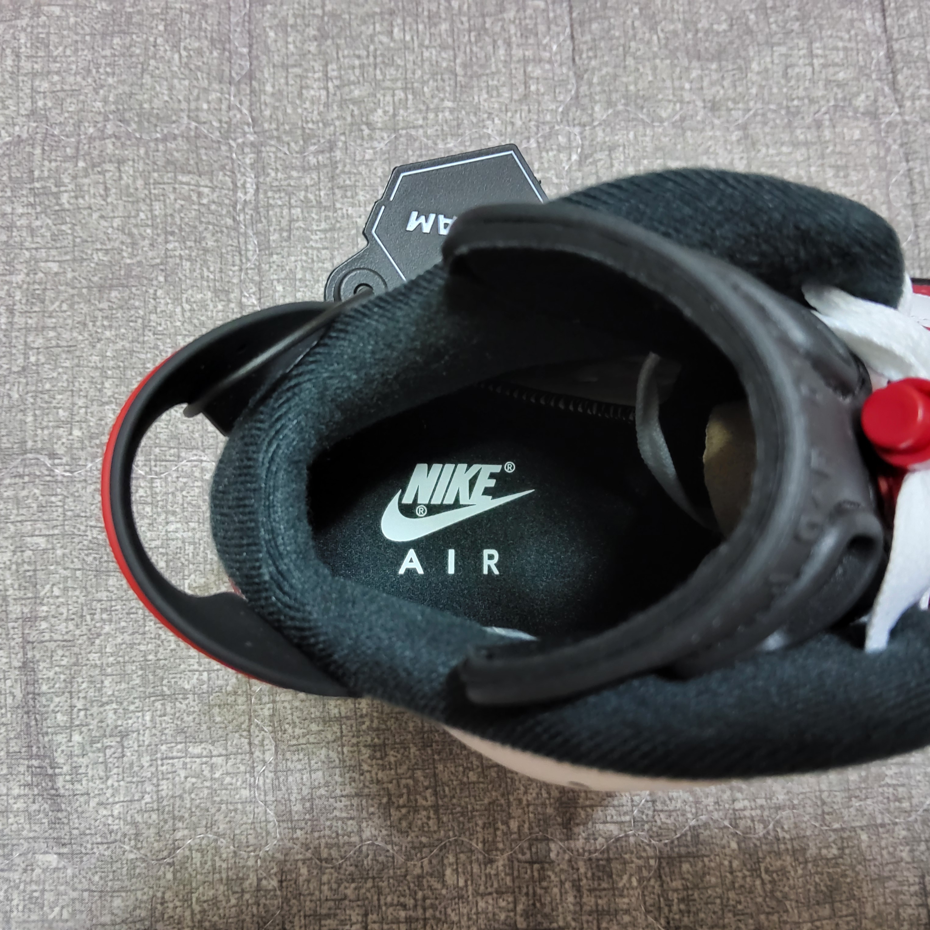 Jordan 6 Retro Carmine 2021 착용 스타일 - 5