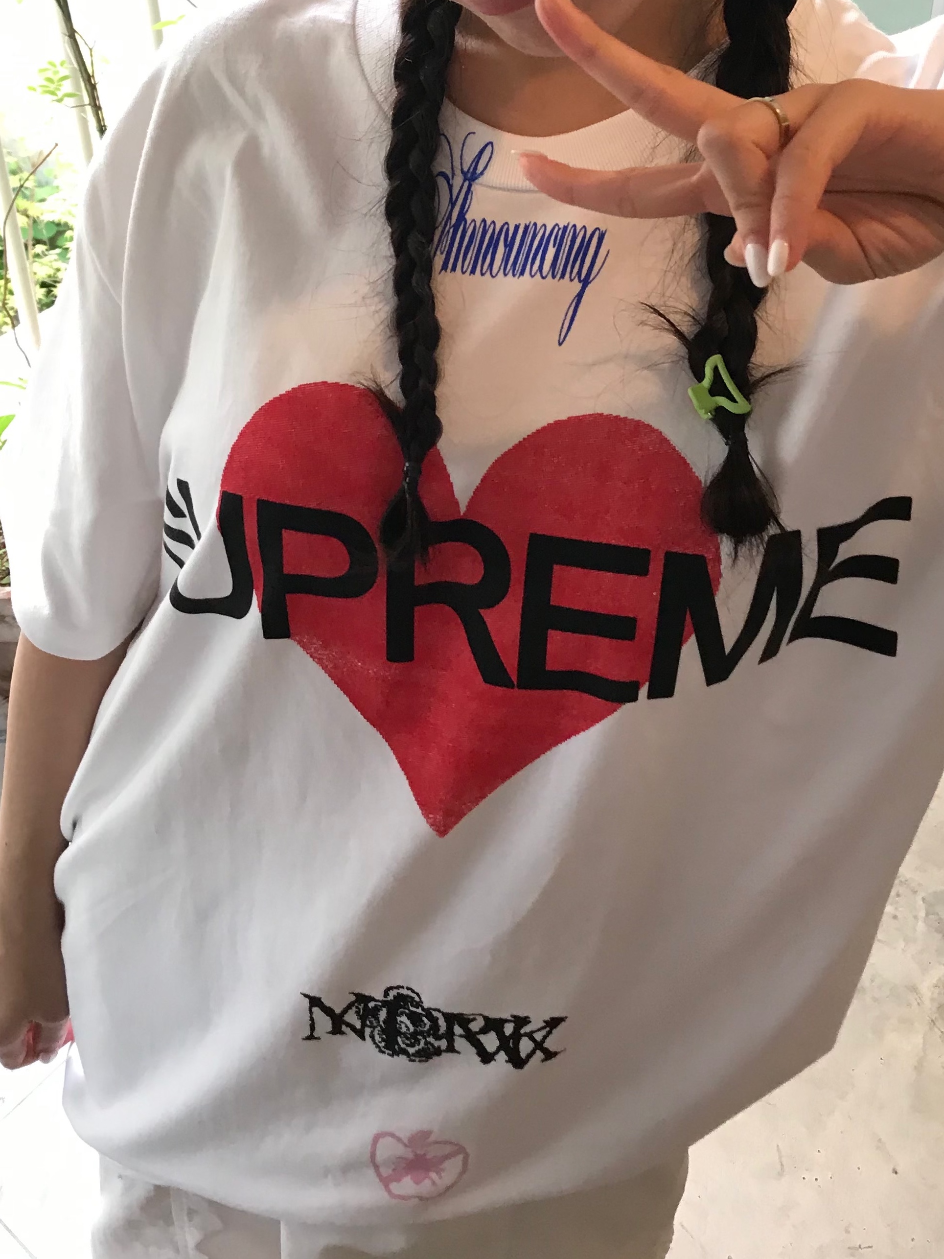 Supreme Announcing T-Shirt White - 25SS, Arc'teryx Heliad 15 Backpack Black 착용 스타일 - 1