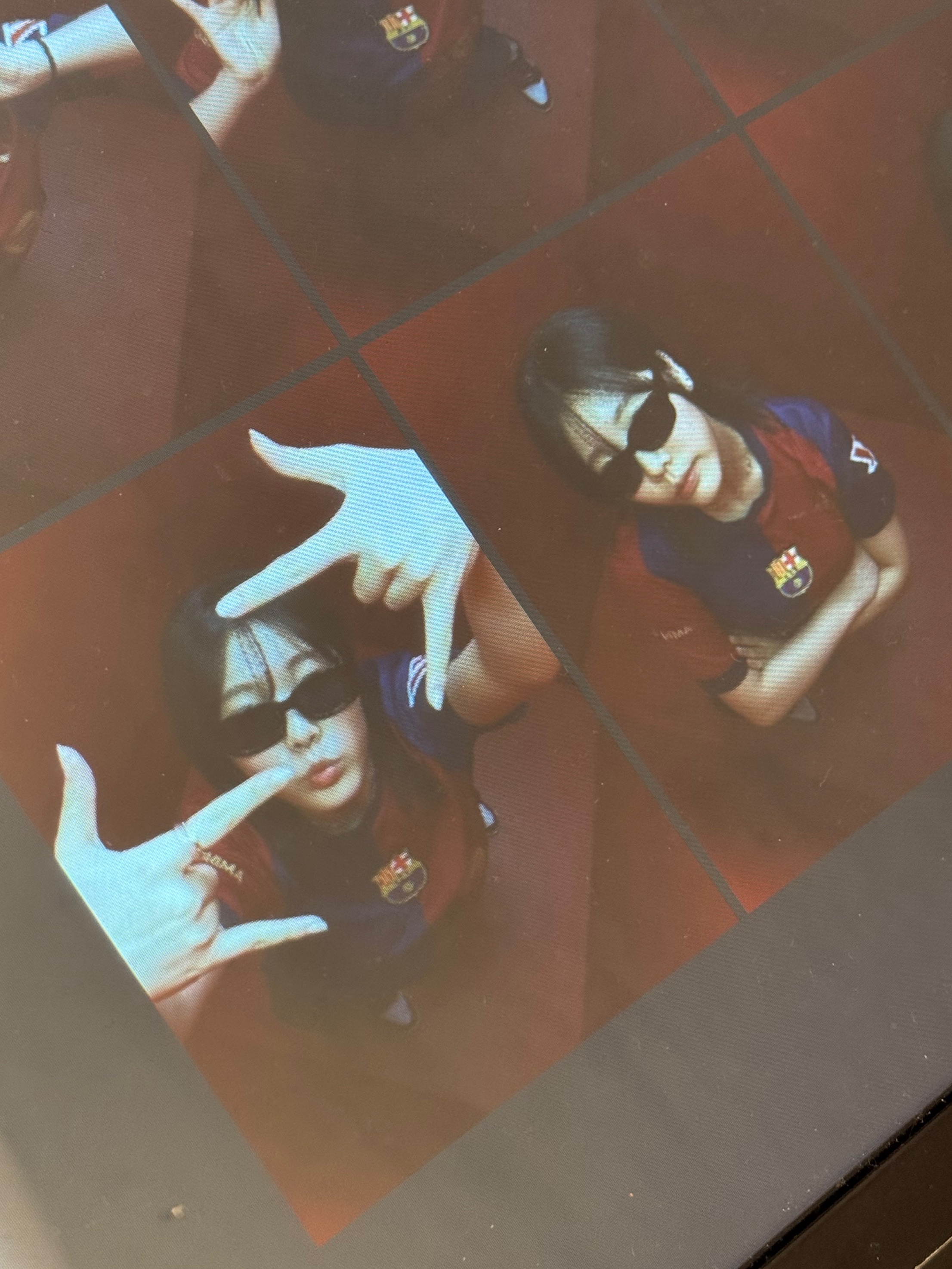 Nike FC Barcelona 2024/25 Dri-Fit Stadium Home Jersey Deep Royal Blue Noble Red (Non Marking Ver.), Jordan 1 Retro High OG Artisanal Red 착용 스타일 - 3