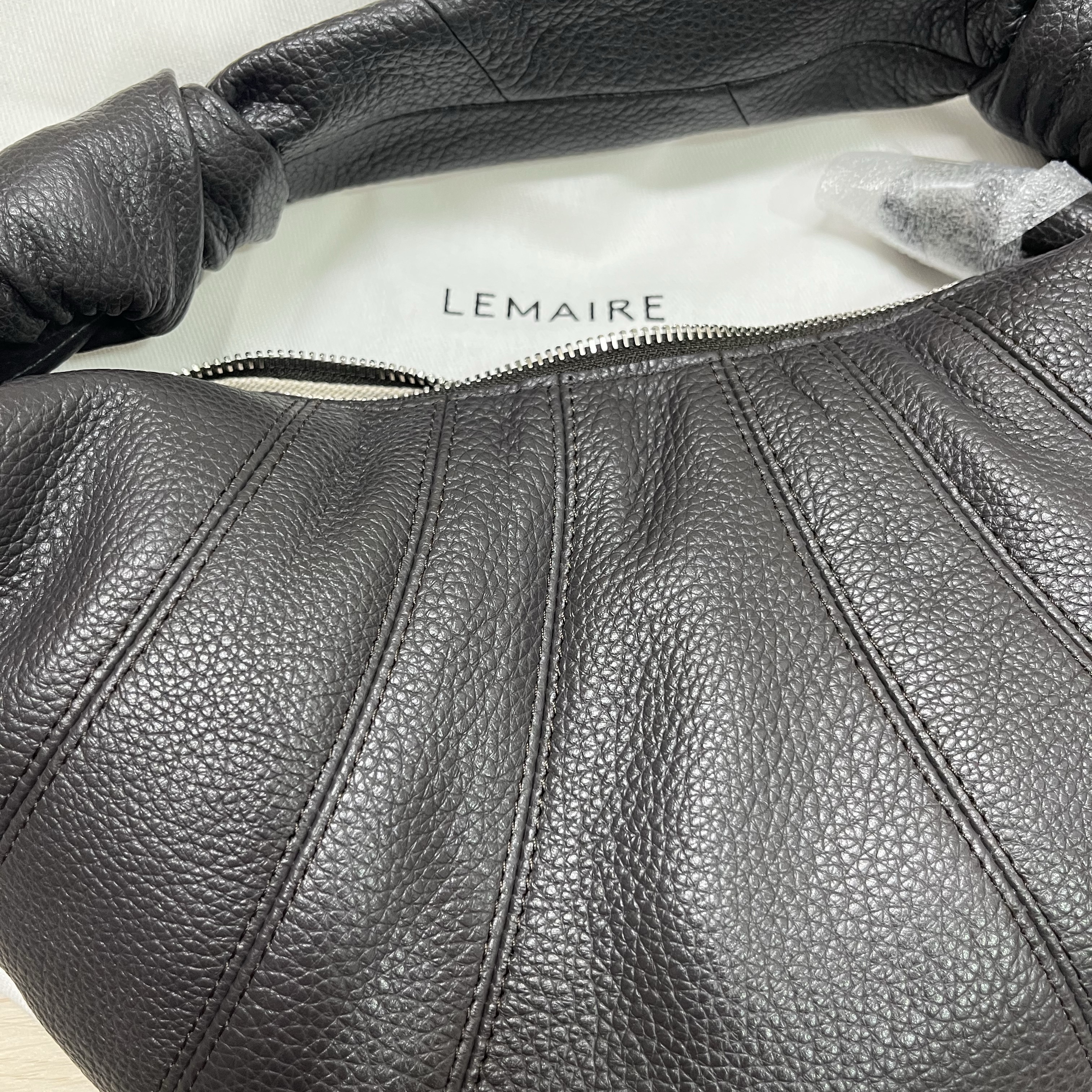Lemaire Mini Fortune Croissant Bag Soft Grained Leather Dark Chocolate 착용 스타일