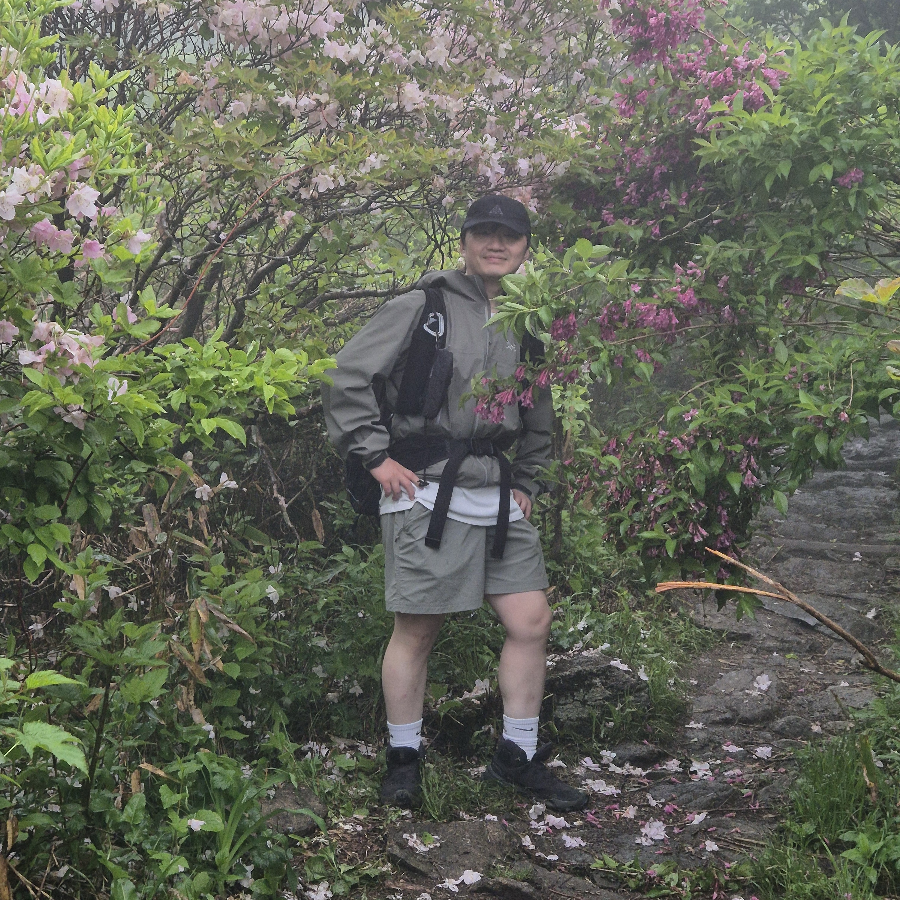Arc'teryx Beta Jacket Forage, Nike NRG ACG Tailwind Cap Black 착용 스타일 - 2