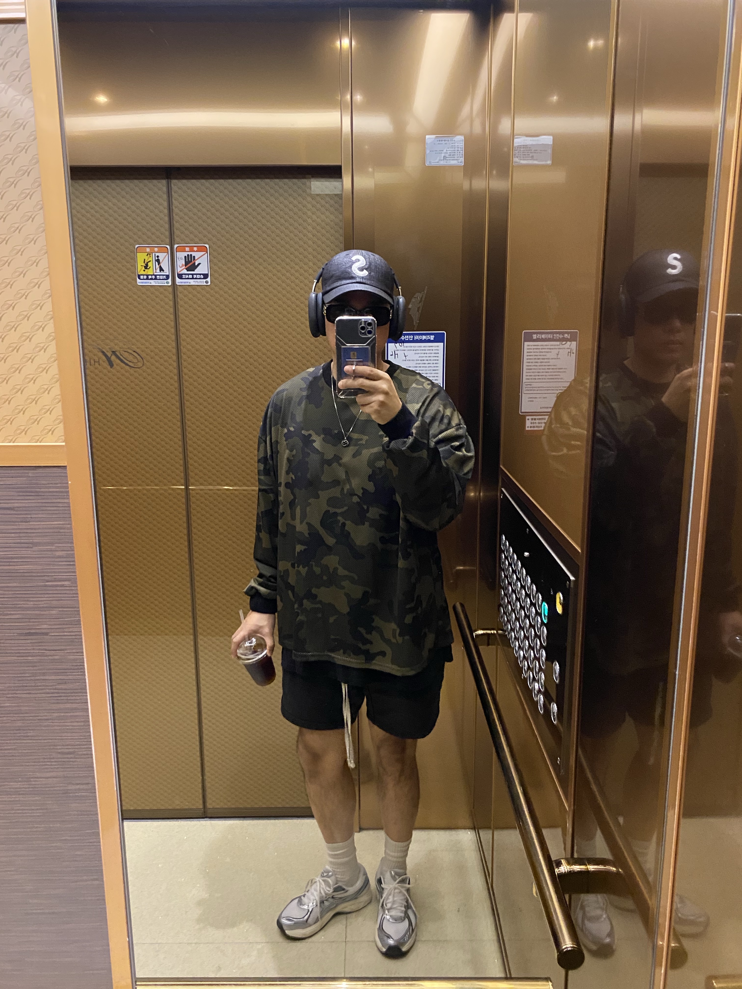Supreme Raffia S Logo 6-Panel Black - 22SS, Apple AirPods Max USB C Midnight (Korean Ver.) 착용 스타일