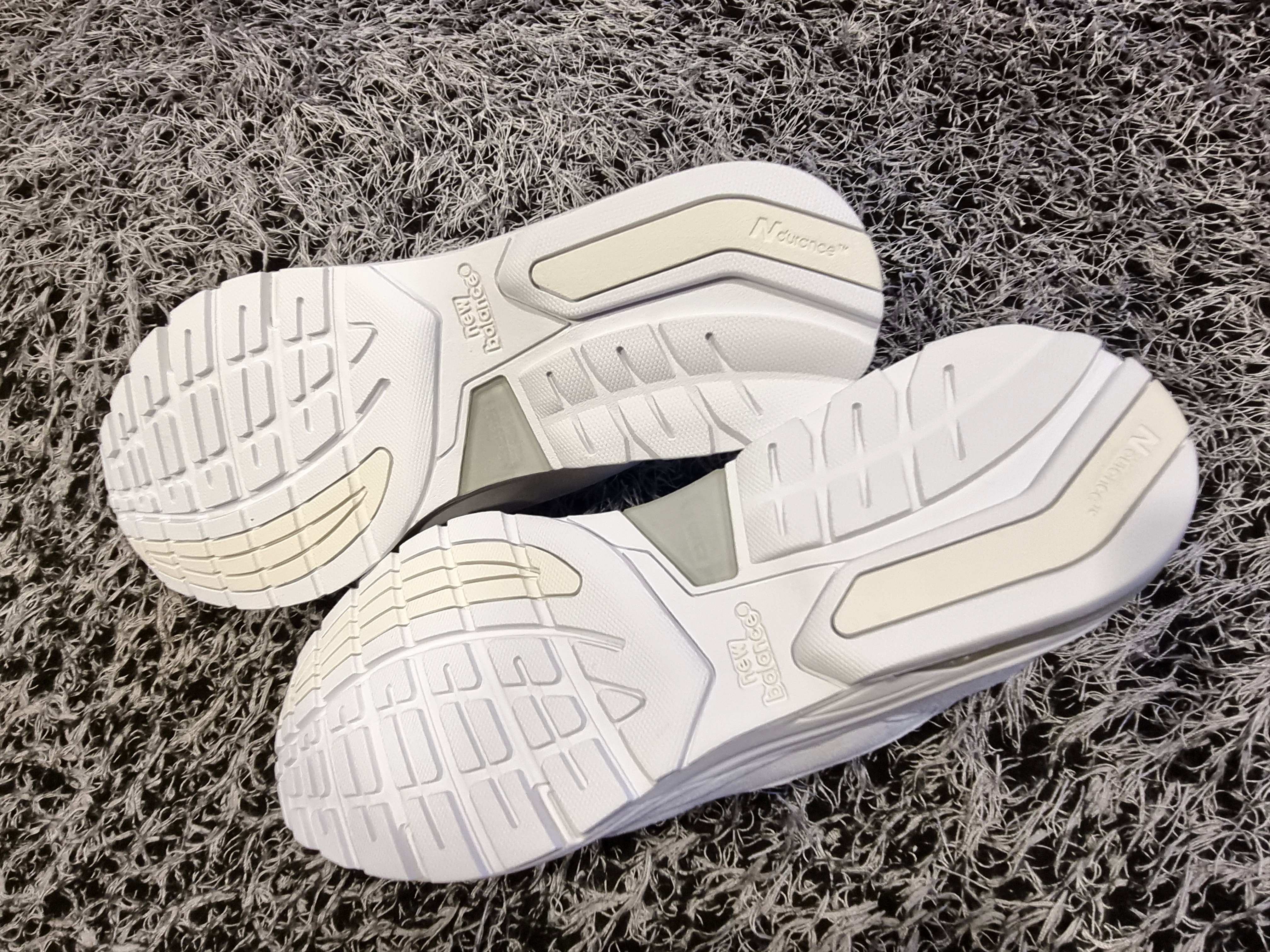 New Balance 992 Made in USA Core White Reflection 착용 스타일 - 6