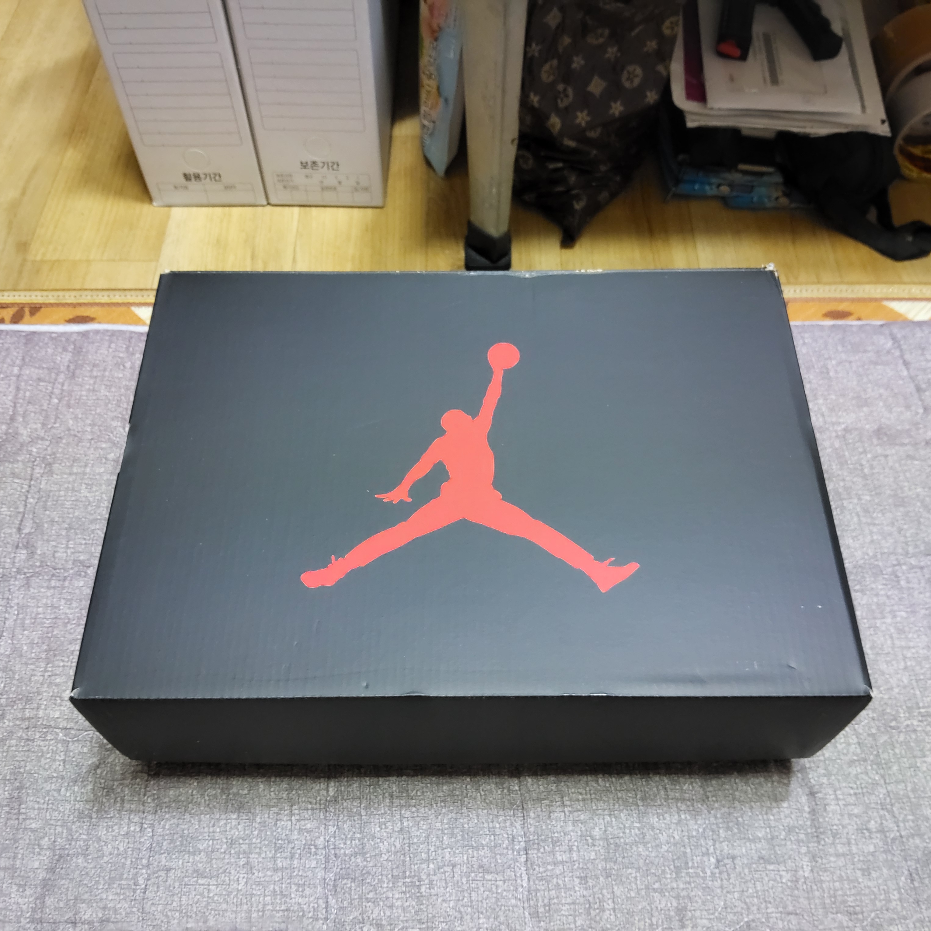 Jordan 6 Retro Carmine 2021 착용 스타일 - 4