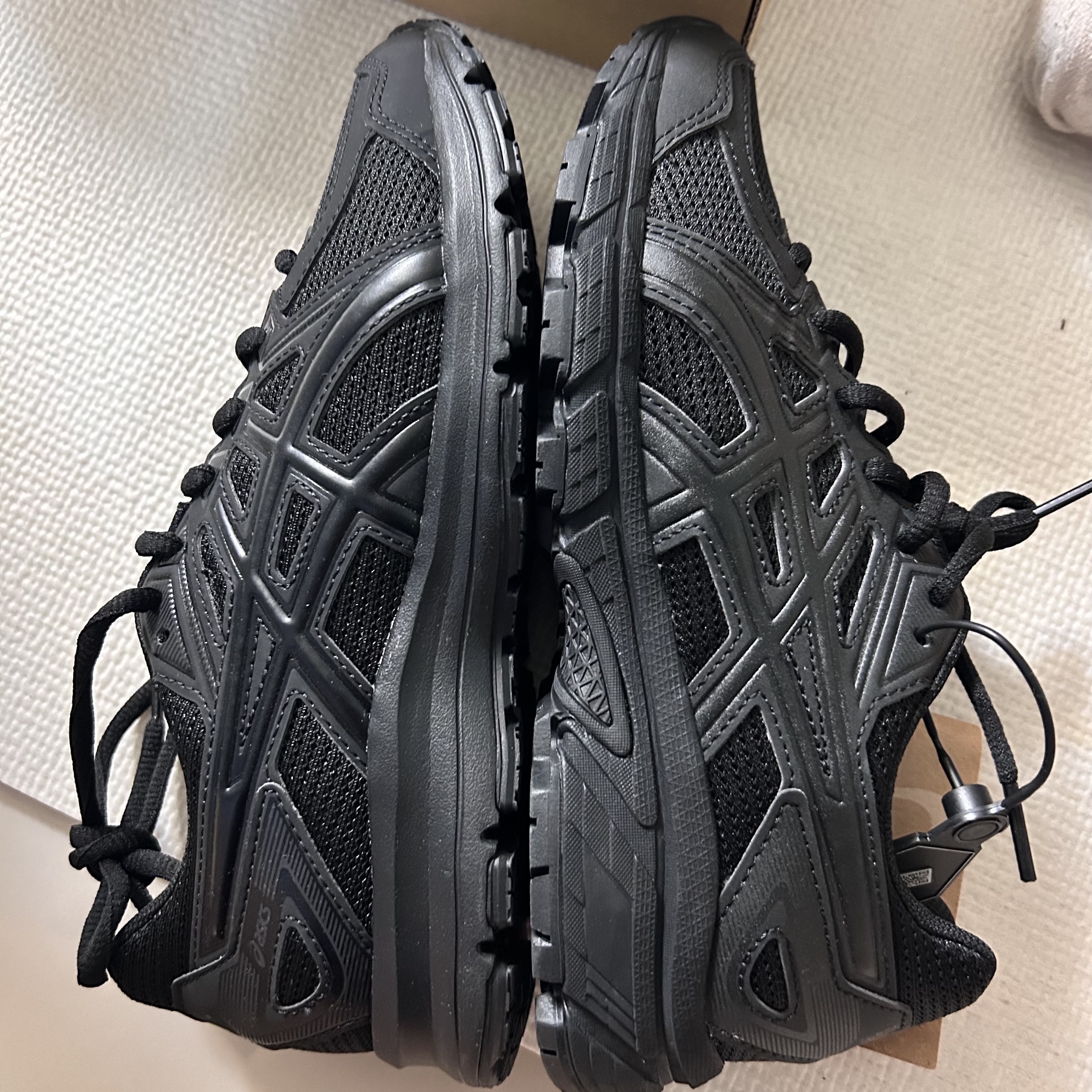 Asics Jog 100 2 Black - 4E Extra Wide 착용 스타일 - 8