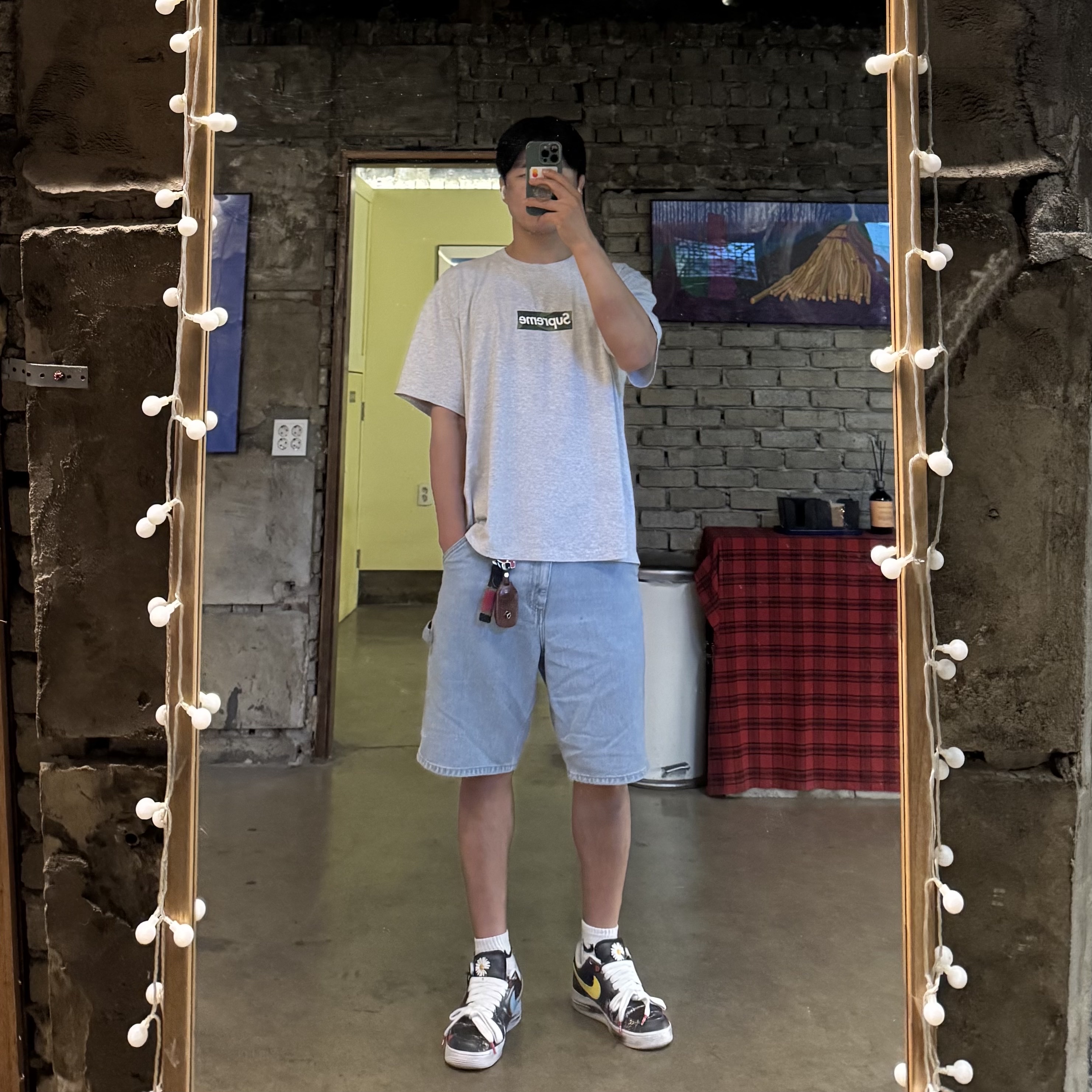 Supreme Futura Box Logo T-Shirt Heather Grey - 24SS, Nike x Peaceminusone Air Force 1 Low Para-Noise 3.0 Black and Multicolor 착용 스타일