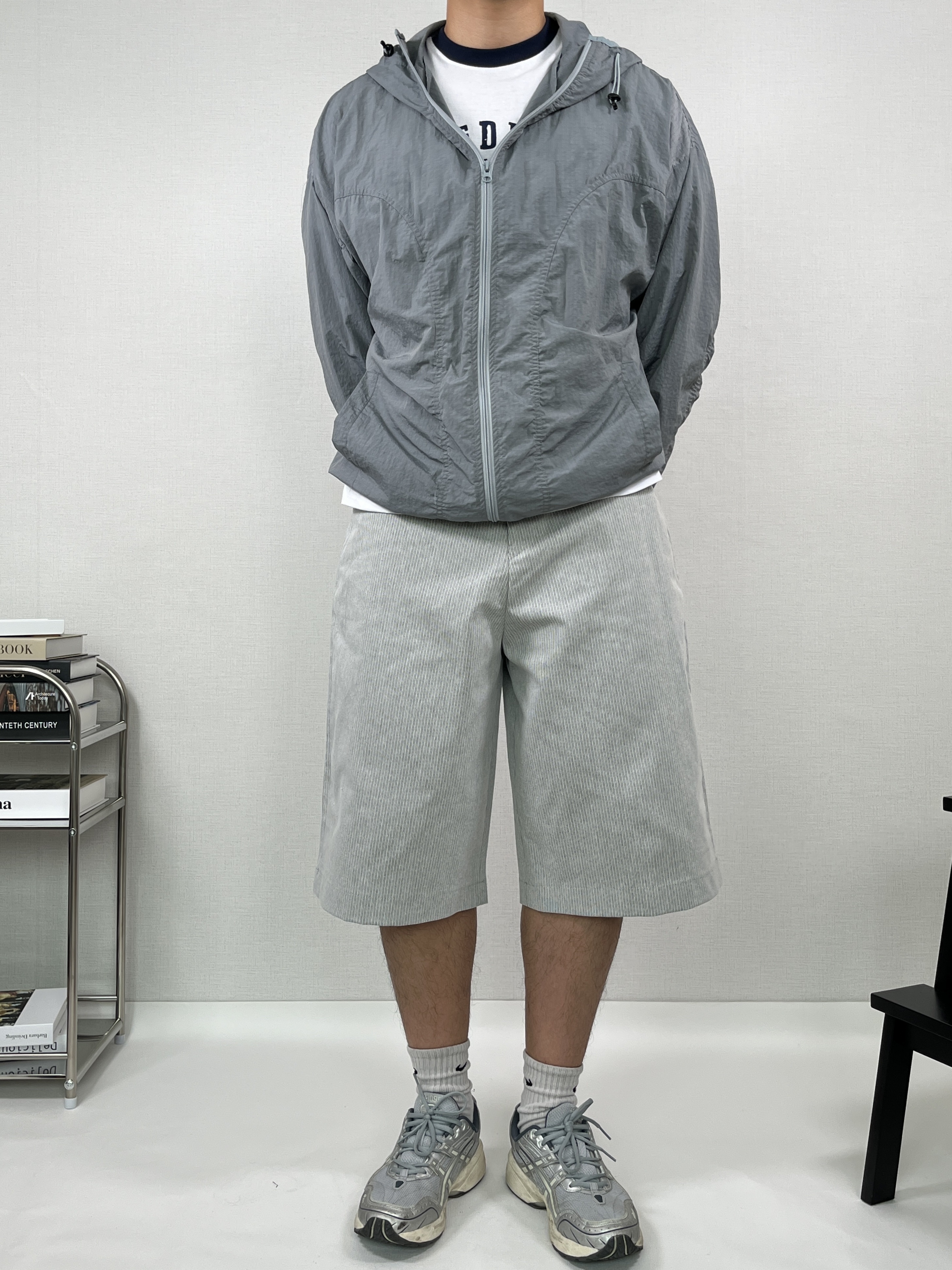 Asics Gel-1090 Piedmont Grey 착용 스타일 - 1