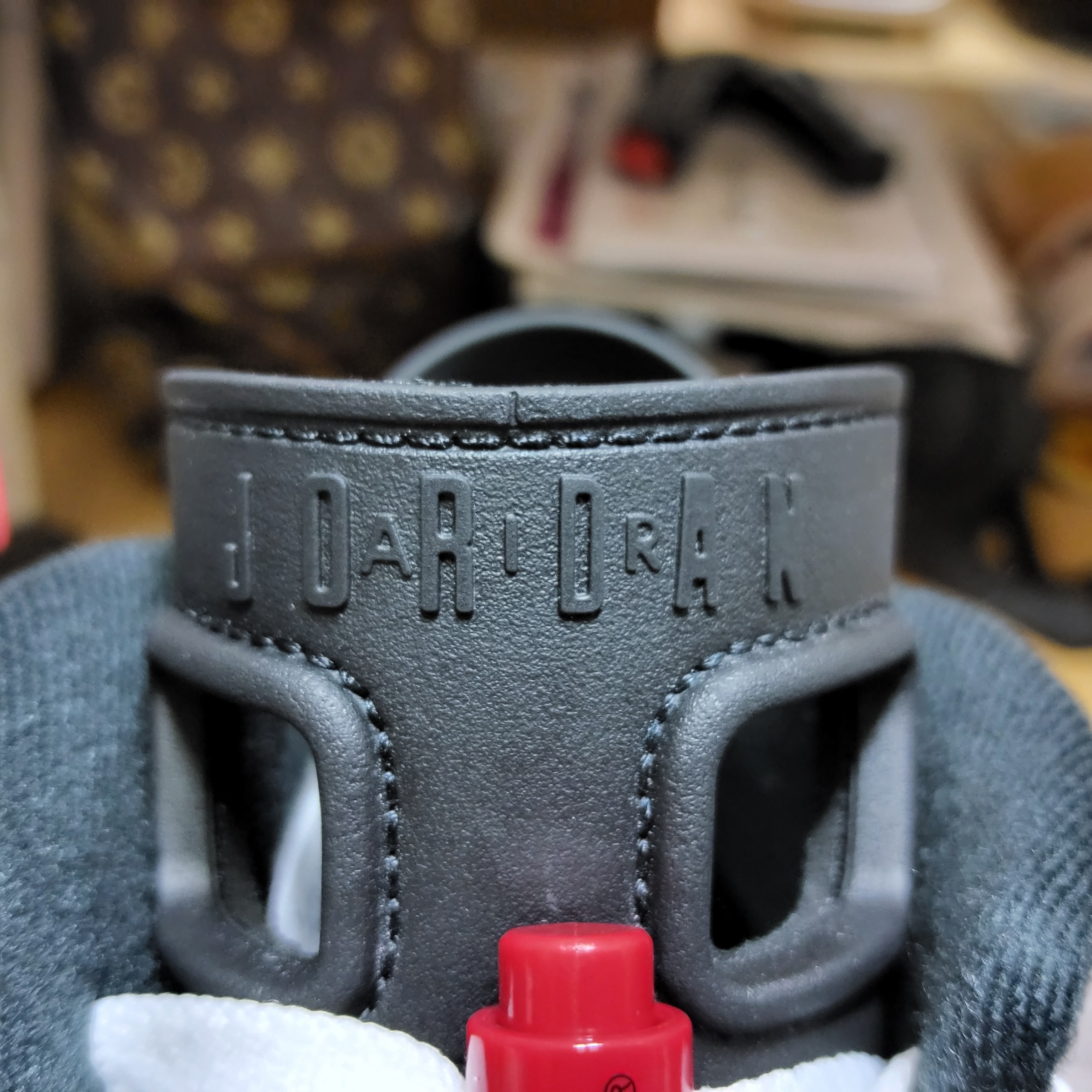Jordan 6 Retro Carmine 2021 착용 스타일 - 3