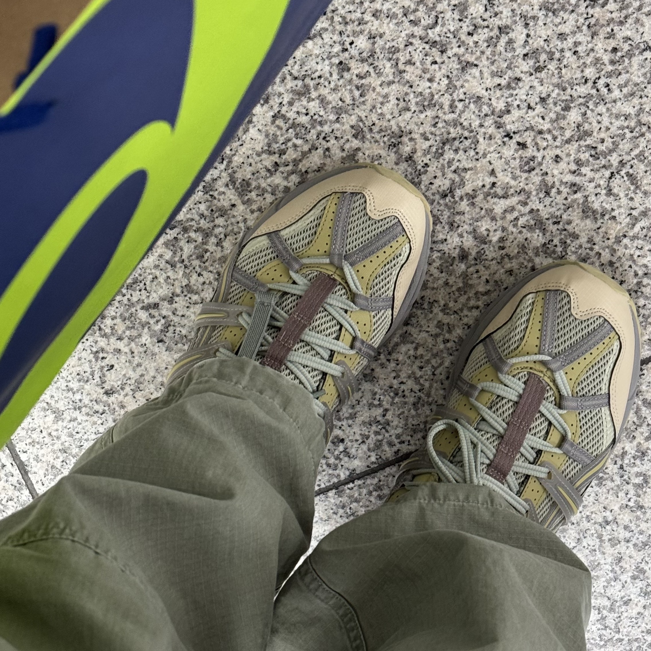 Asics Gel-Sonoma 15-50 Khaki Beige 착용 스타일 - 2