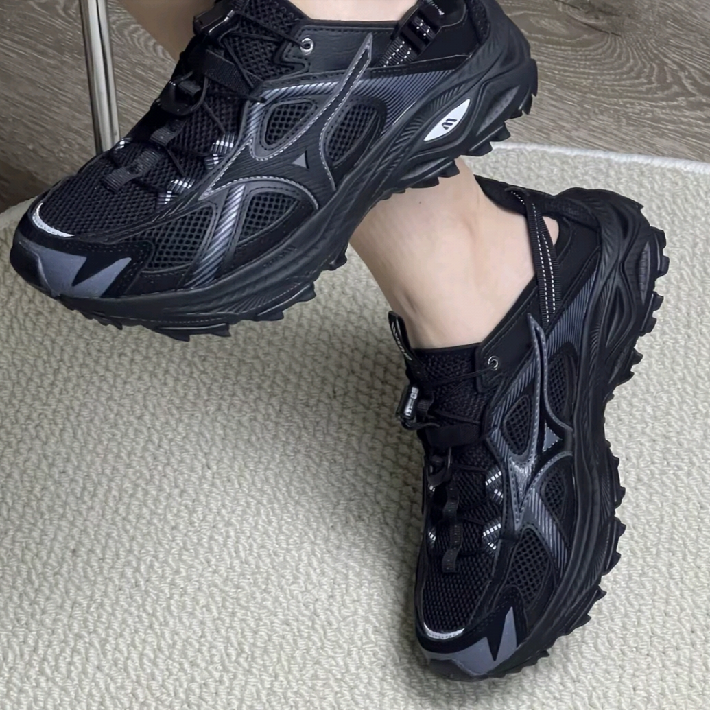 Mizuno Racer Trail SE Black 착용 스타일