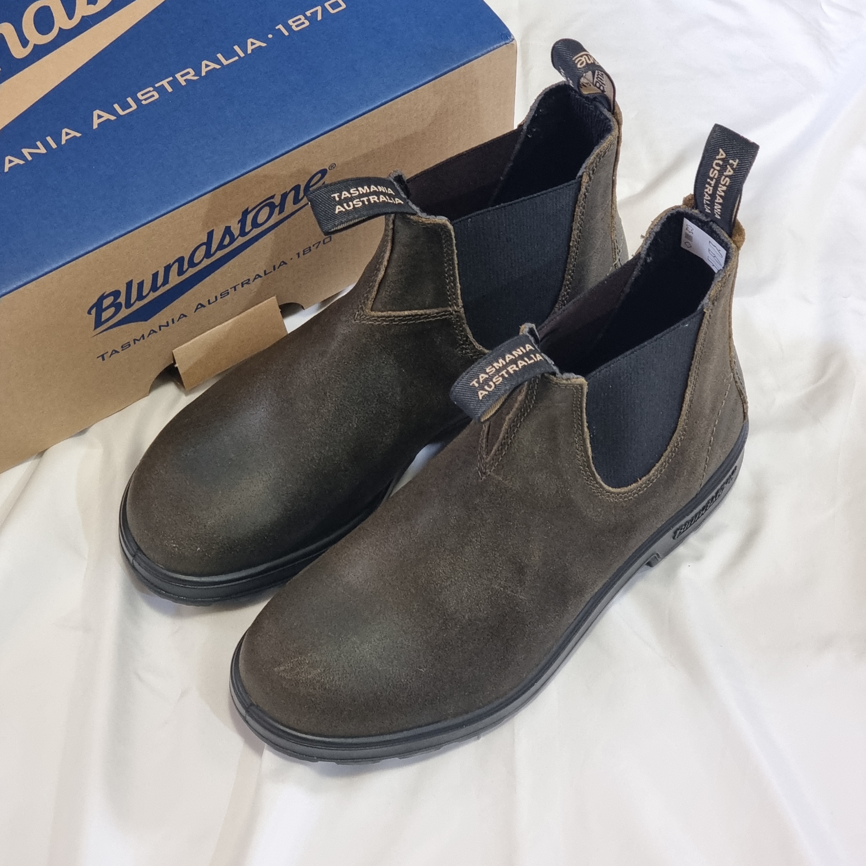 BLUNDSTONE Originals 1615 Chelsea Boots Dark Olive 착용 스타일