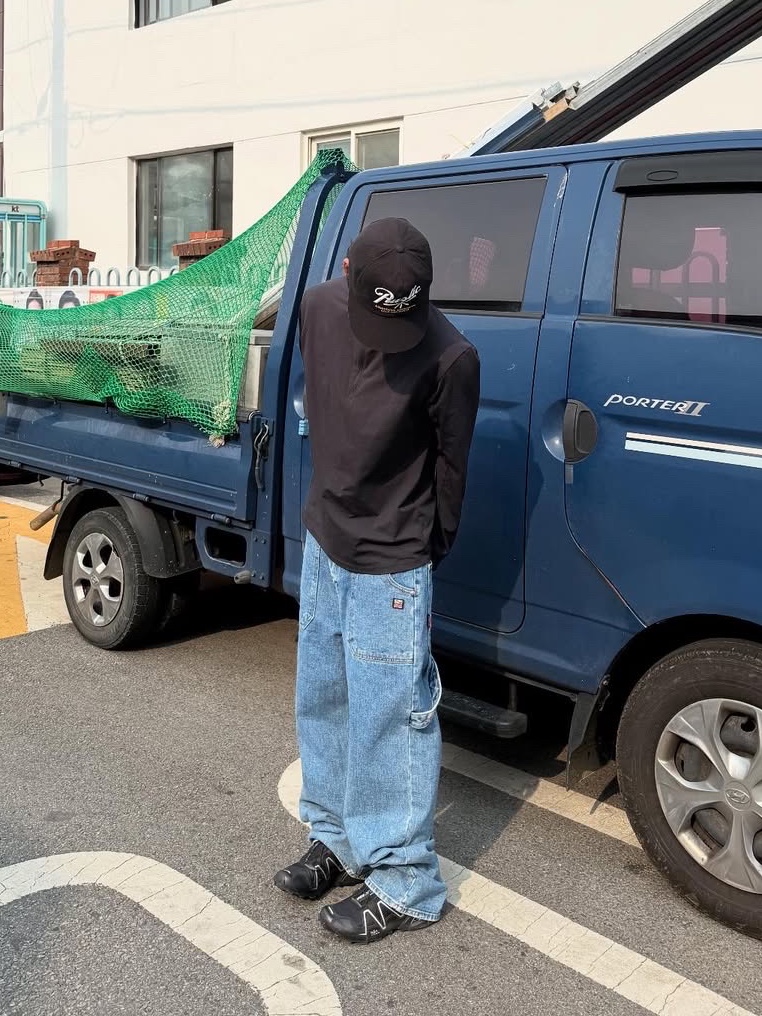 SPORT CHAMBER SC 90's Carpenter Denim Pants Blue, Salomon XT-6 GTX Black Silver 착용 스타일 - 2