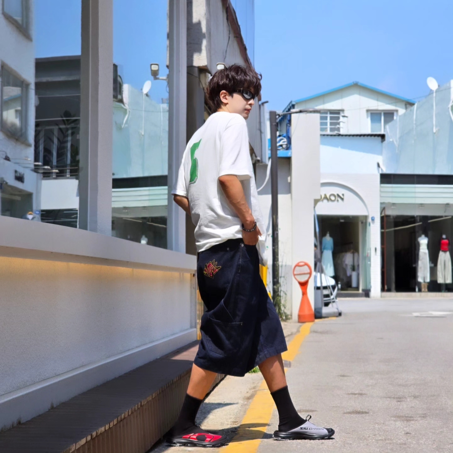 Supreme Flocked Washed S/S Top White - 25SS, Samsung Galaxy Watch6 44mm LTE Silver (Korean Ver.) 착용 스타일 - 8