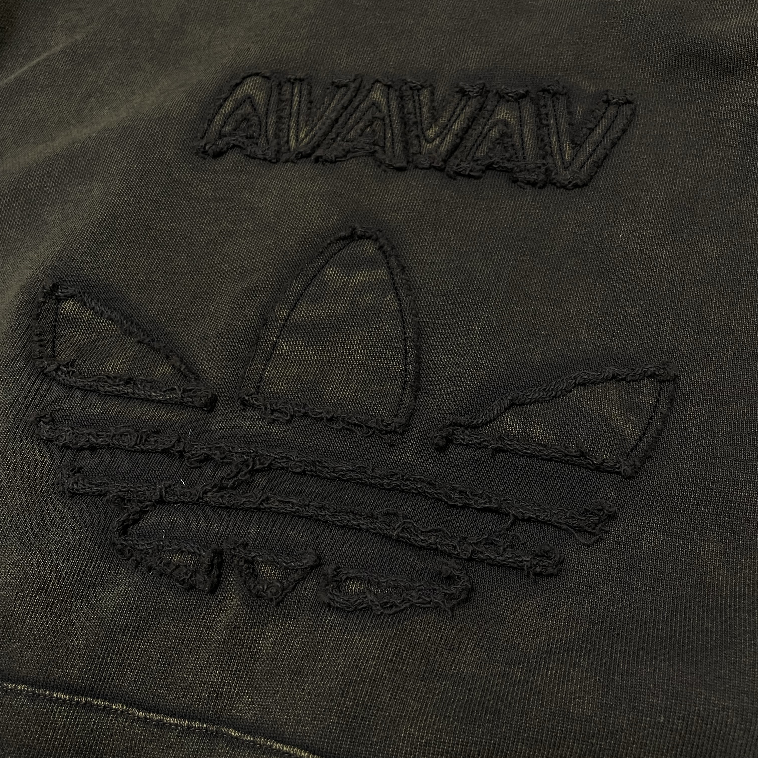 (W) Adidas x Avavav Shoulderless Hoodie Carbon - KR Sizing 착용 스타일 - 2