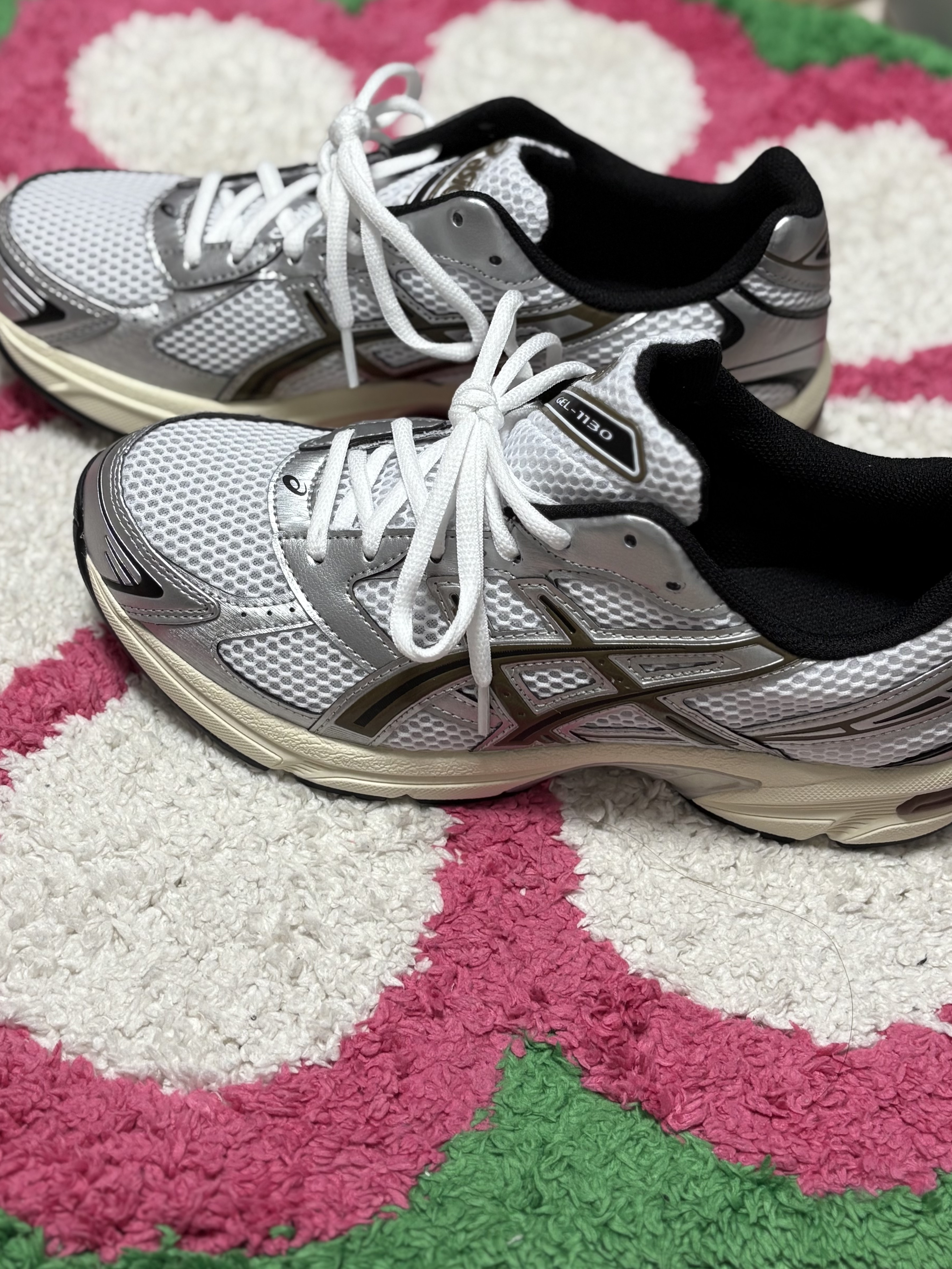 Asics Gel-1130 White Clay Canyon 착용 스타일