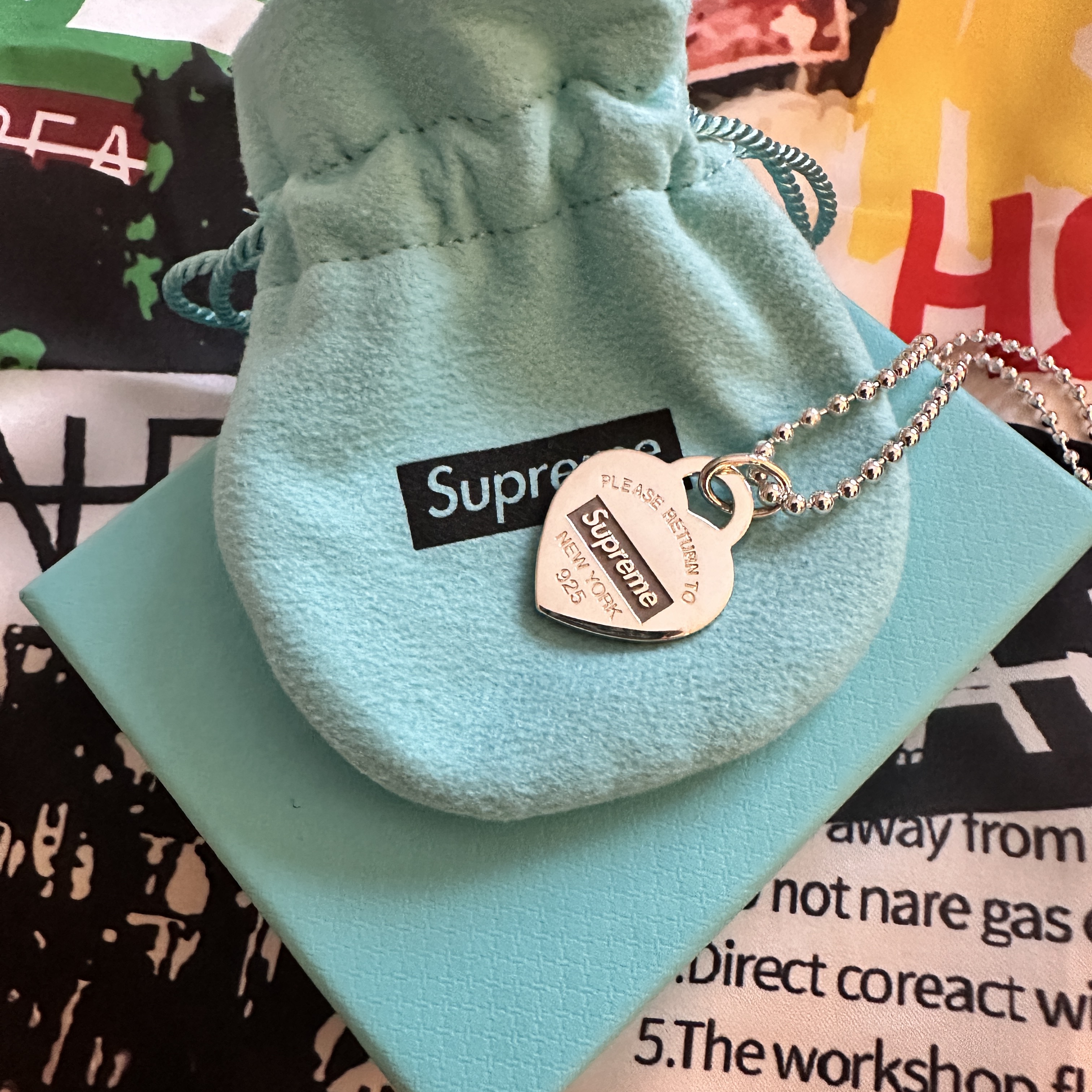 Peaceminusone PMO Scarf #1 Multi, Supreme x Tiffany & Co. Return to Tiffany Heart Tag Pendant - 21FW 착용 스타일