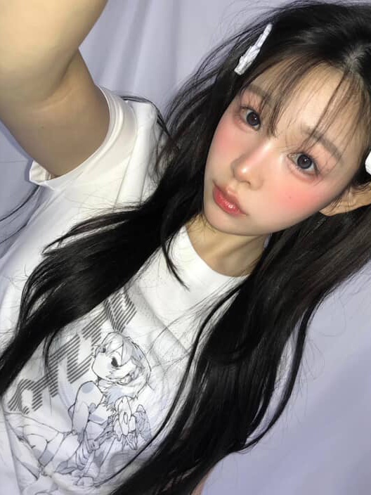 [KREAM 단독] Miuki Lumiel_00 Wing Hair Clip White 2ea/set, [KREAM 단독] Miuki Kiel Back Wing T-shirt White (Slimfit) 착용 스타일 - 2