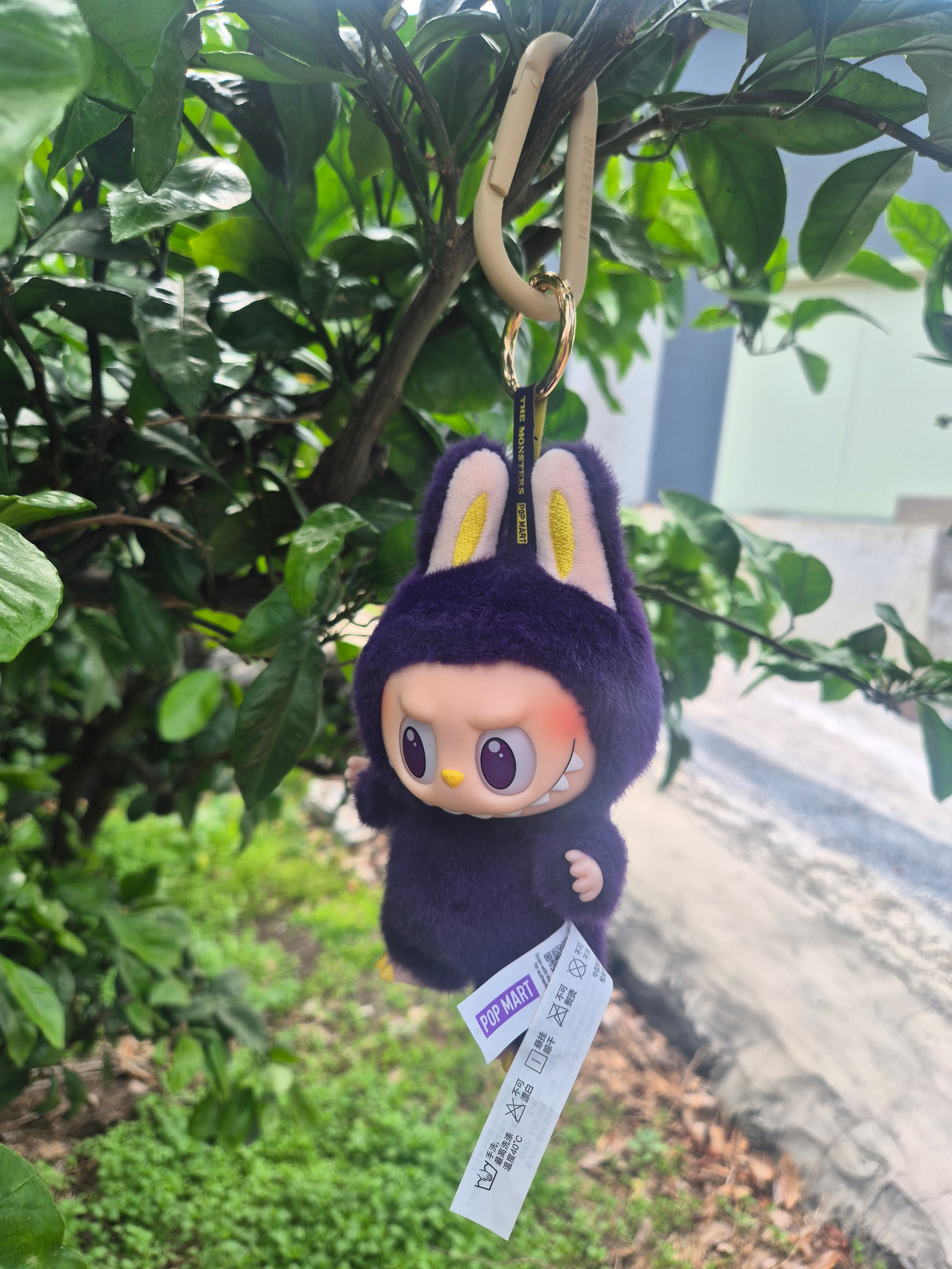 Pop Mart Labubu x Pronounce Lucky Fairy Toy Keyring, Human Made Carabiner 70mm Beige 착용 스타일