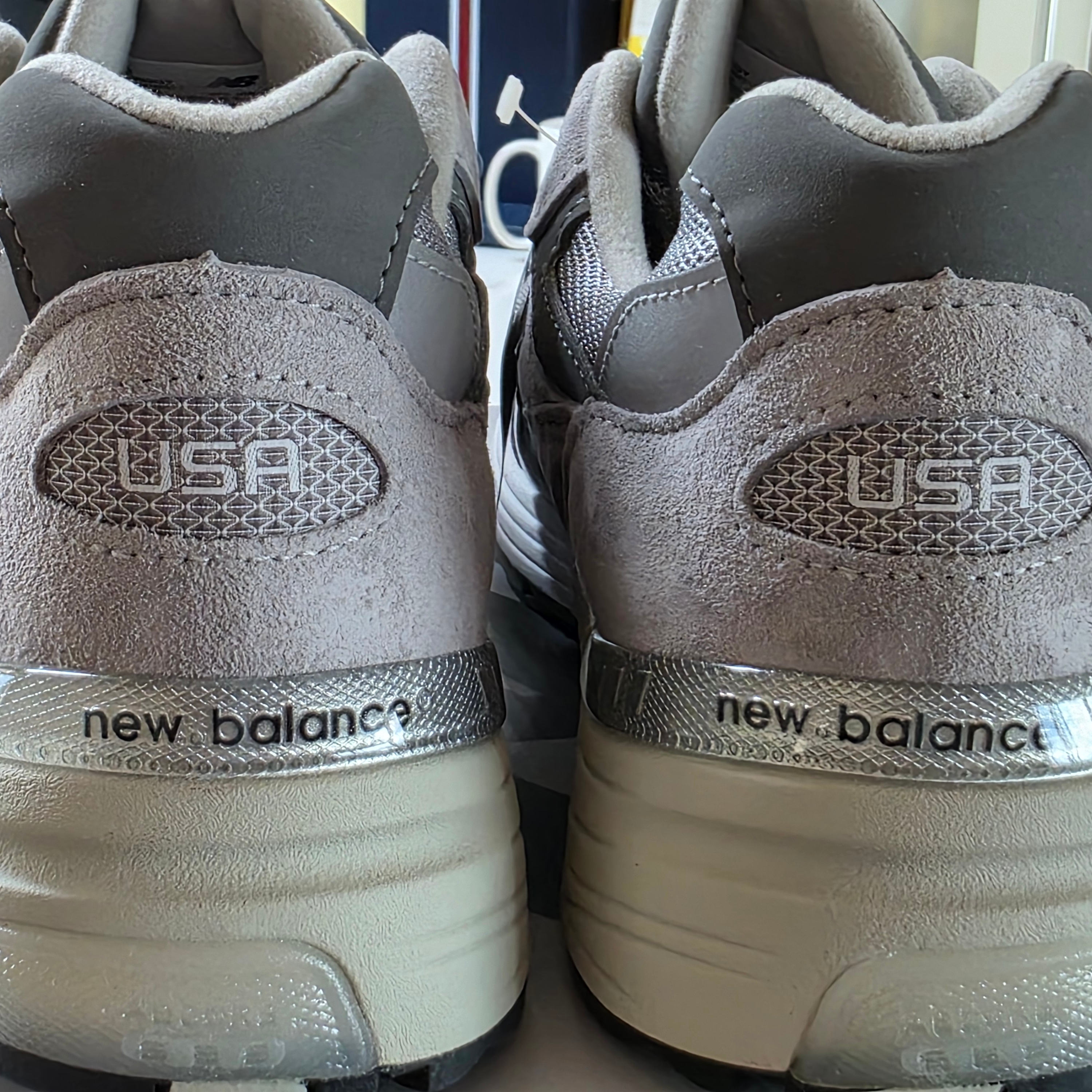 New Balance 992 Made in USA Core Grey Silver Metallic 착용 스타일 - 4