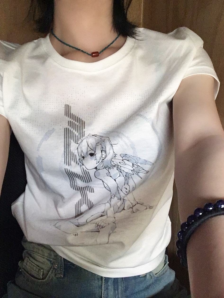 [KREAM 단독] Miuki Kiel Back Wing T-shirt White (Slimfit), [KREAM 단독] Miuki Kiel Back Wing T-shirt White (Overfit) 착용 스타일 - 1