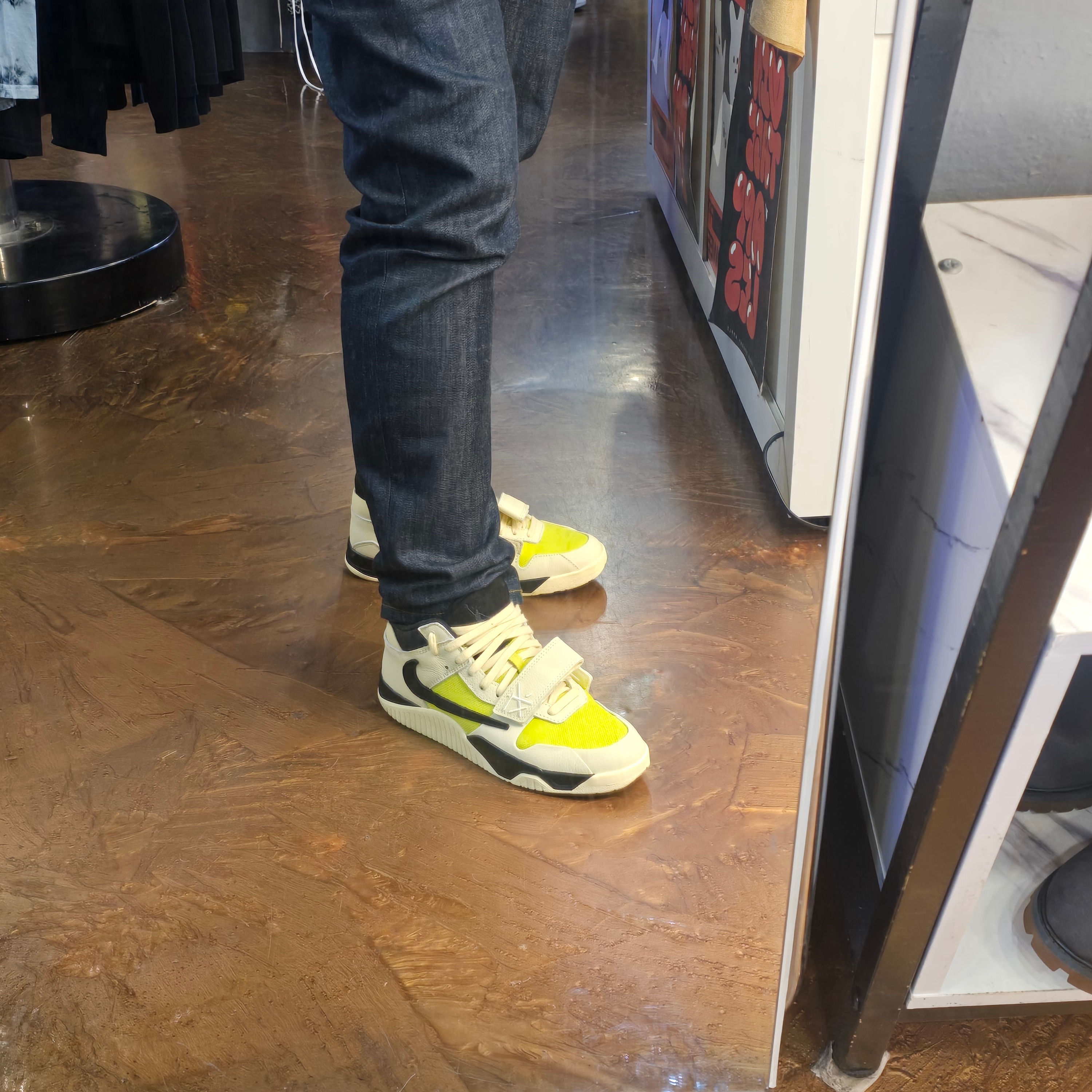 Jordan x Travis Scott Jumpman Jack TR Bright Cactus 착용 스타일 - 3