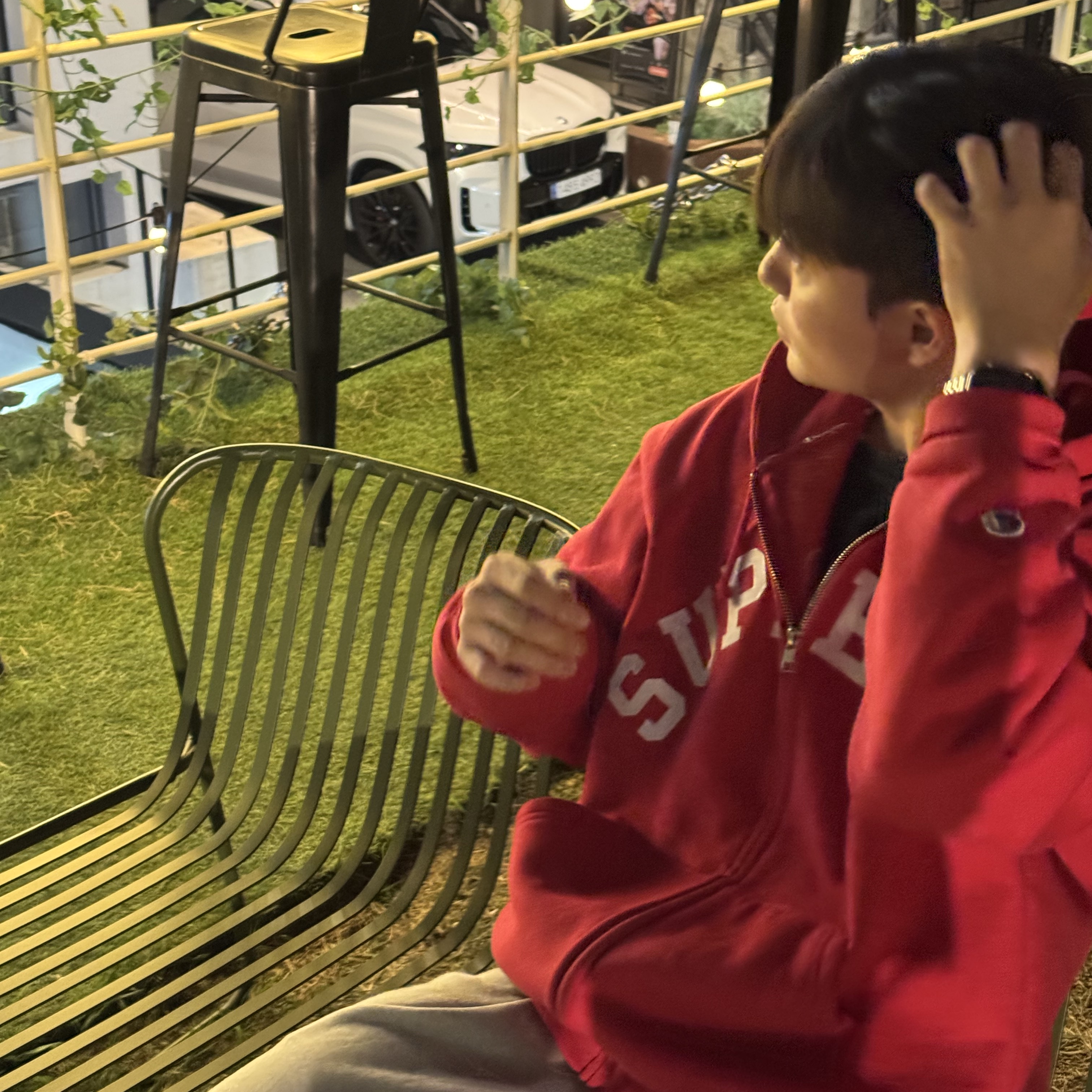 Supreme x Champion Zip Up Hooded Sweatshirt Red - 24SS, Jordan 1 Mid SE Neutral Grey Smoke Grey 착용 스타일 - 2