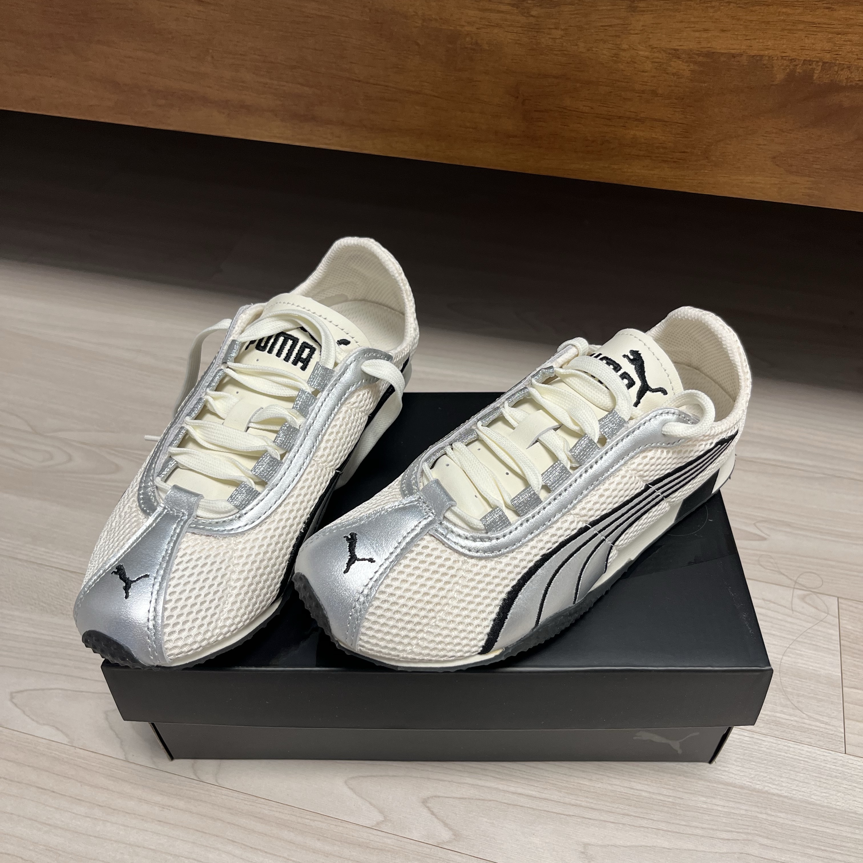 Puma H-street OG Ivory Silver 착용 스타일