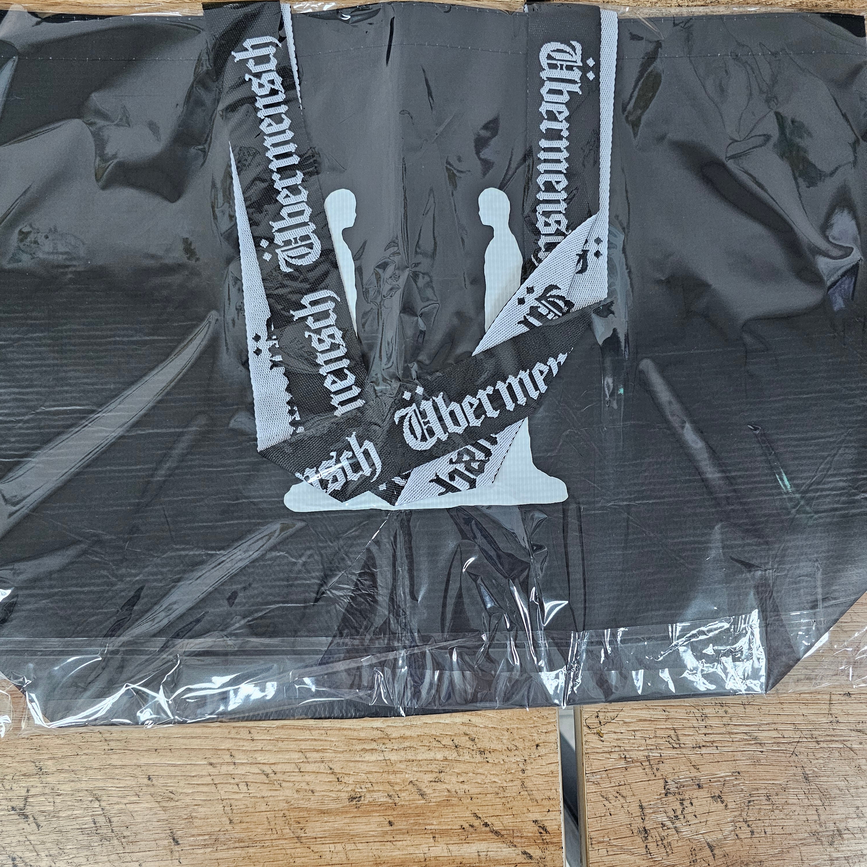 G-DRAGON Ubermensch Reusable Bag Black 착용 스타일