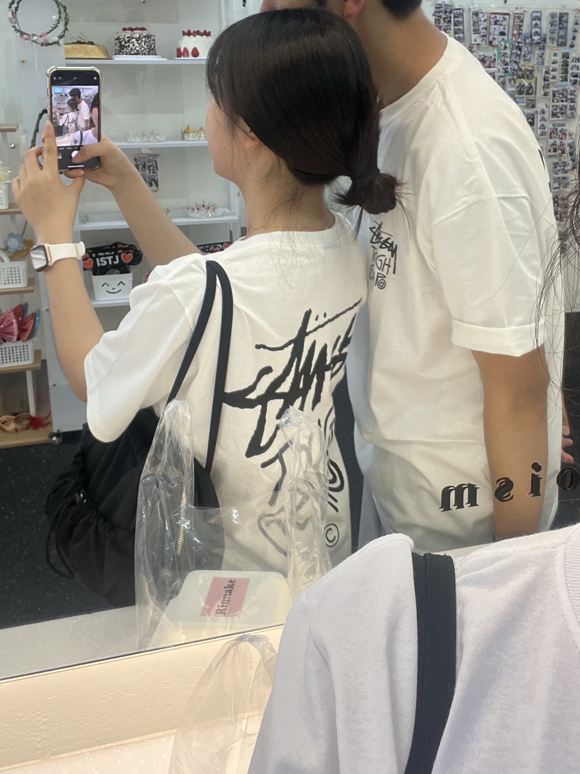 Stussy Tough Gear T-Shirt White 착용 스타일 - 3