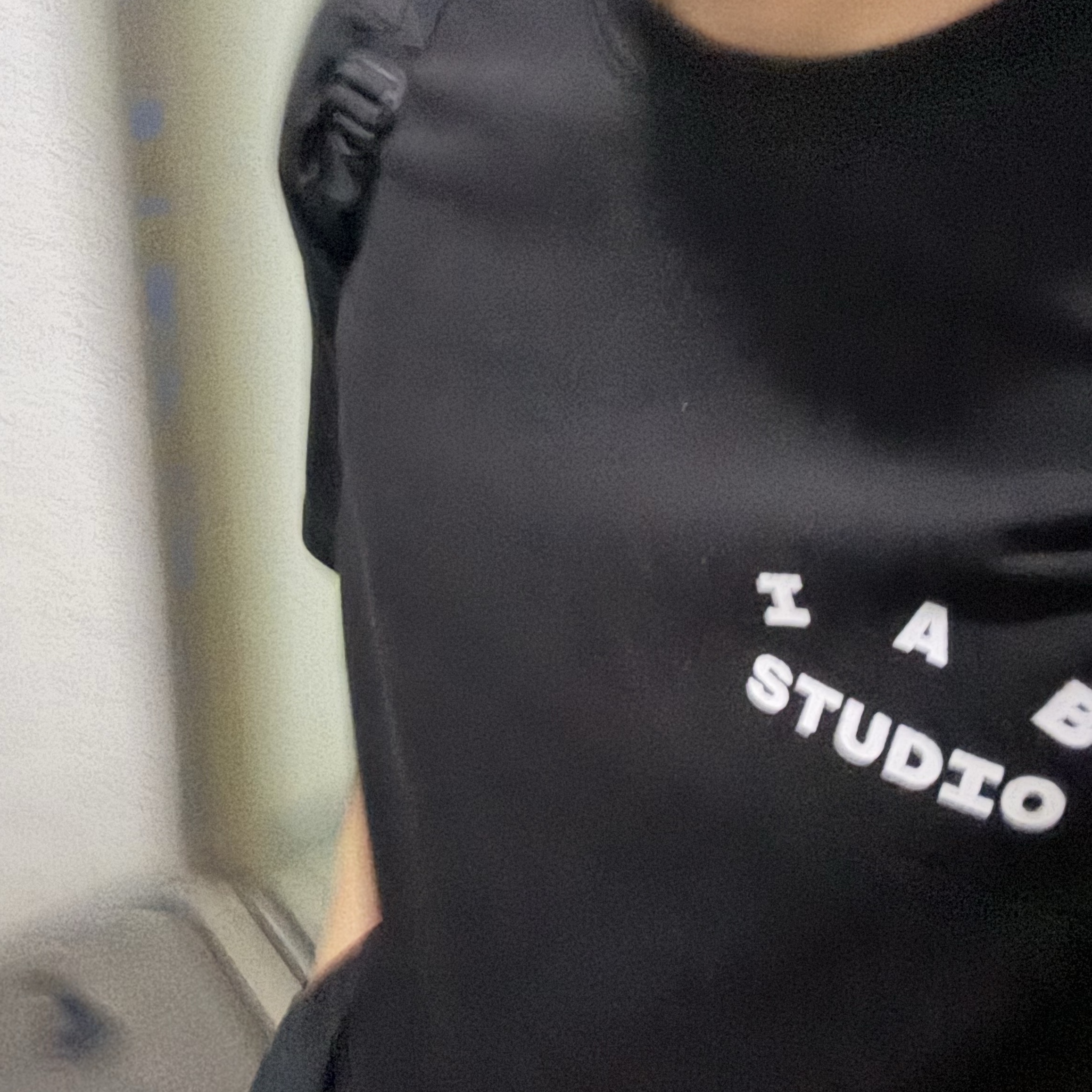 IAB Studio Basic T-Shirt Black White 착용 스타일