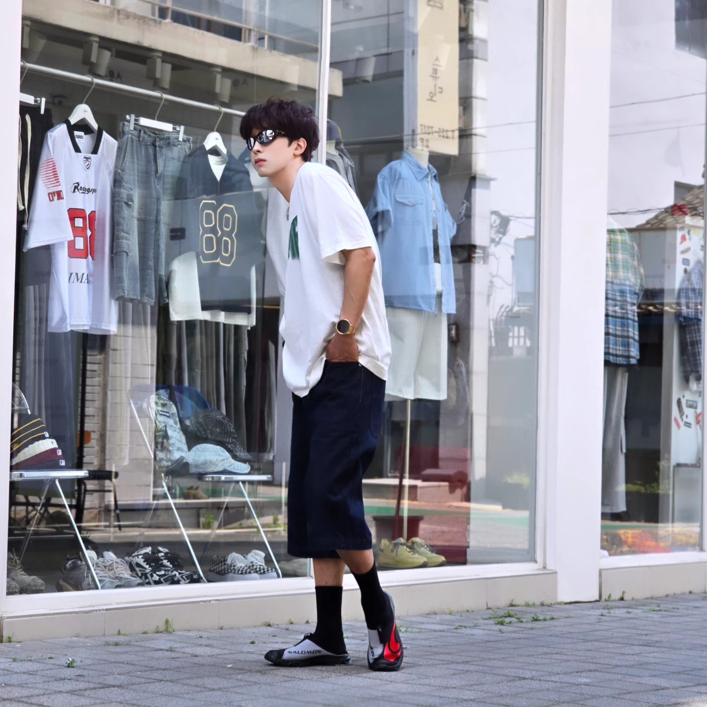 Supreme Flocked Washed S/S Top White - 25SS, Salomon RX Slide 3.0 Seasonal Black Fiery Red 착용 스타일 - 6