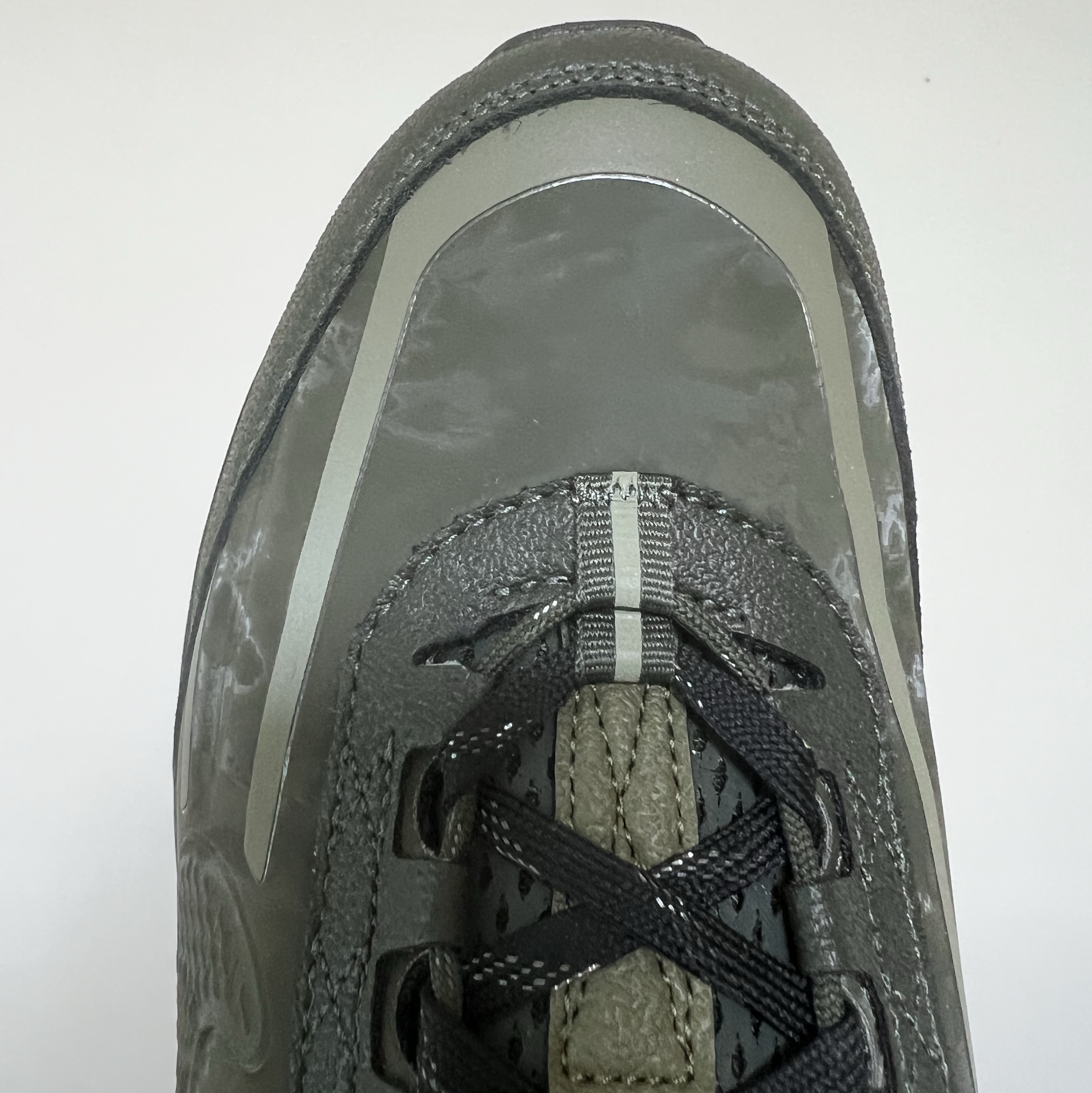 Nike x Worksout Air Max 95 Medium Olive and Sequoia 착용 스타일 - 4