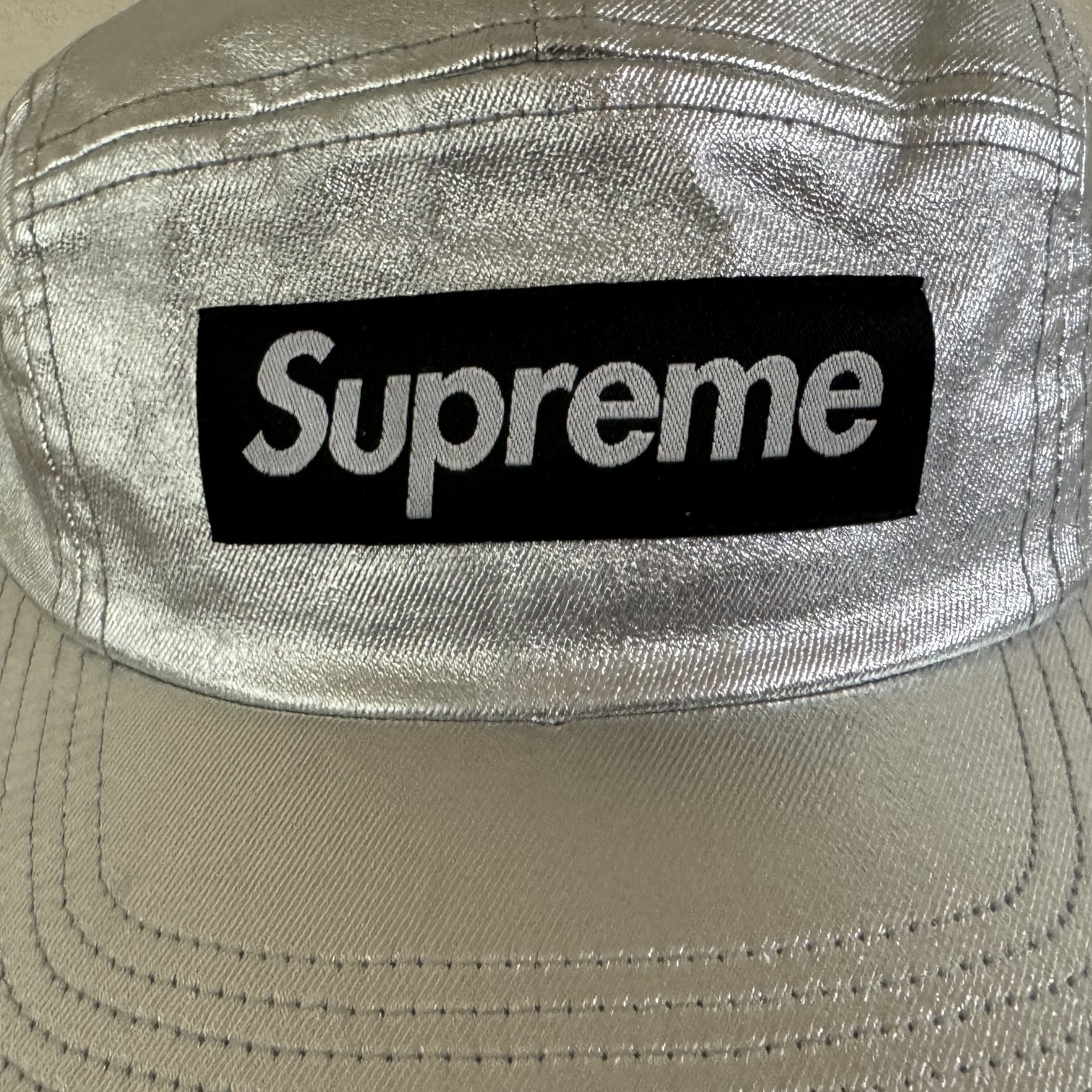 Supreme Washed Chino Twill Camp Cap Silver - 25SS 착용 스타일