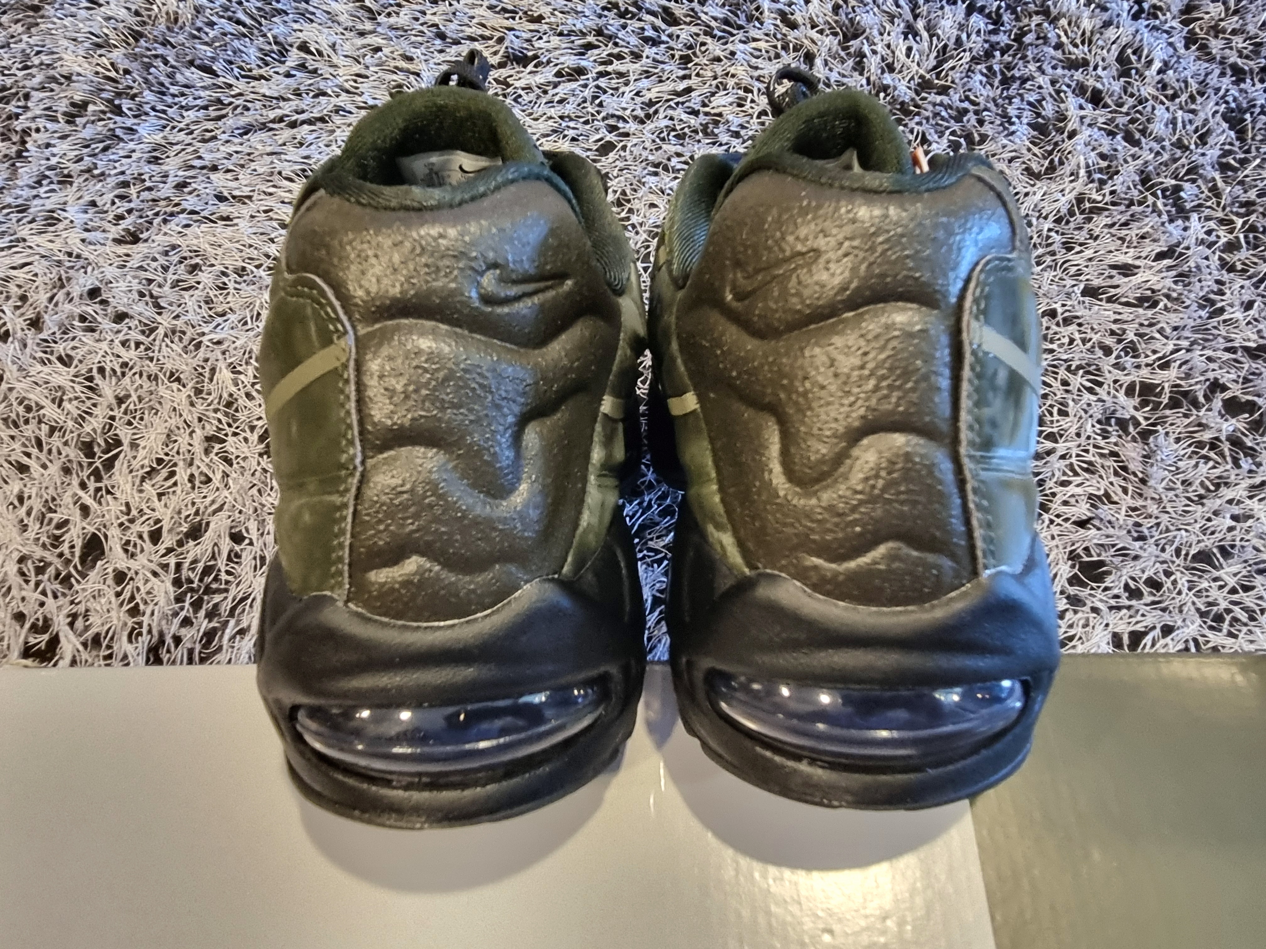 Nike x Worksout Air Max 95 Medium Olive and Sequoia 착용 스타일 - 5