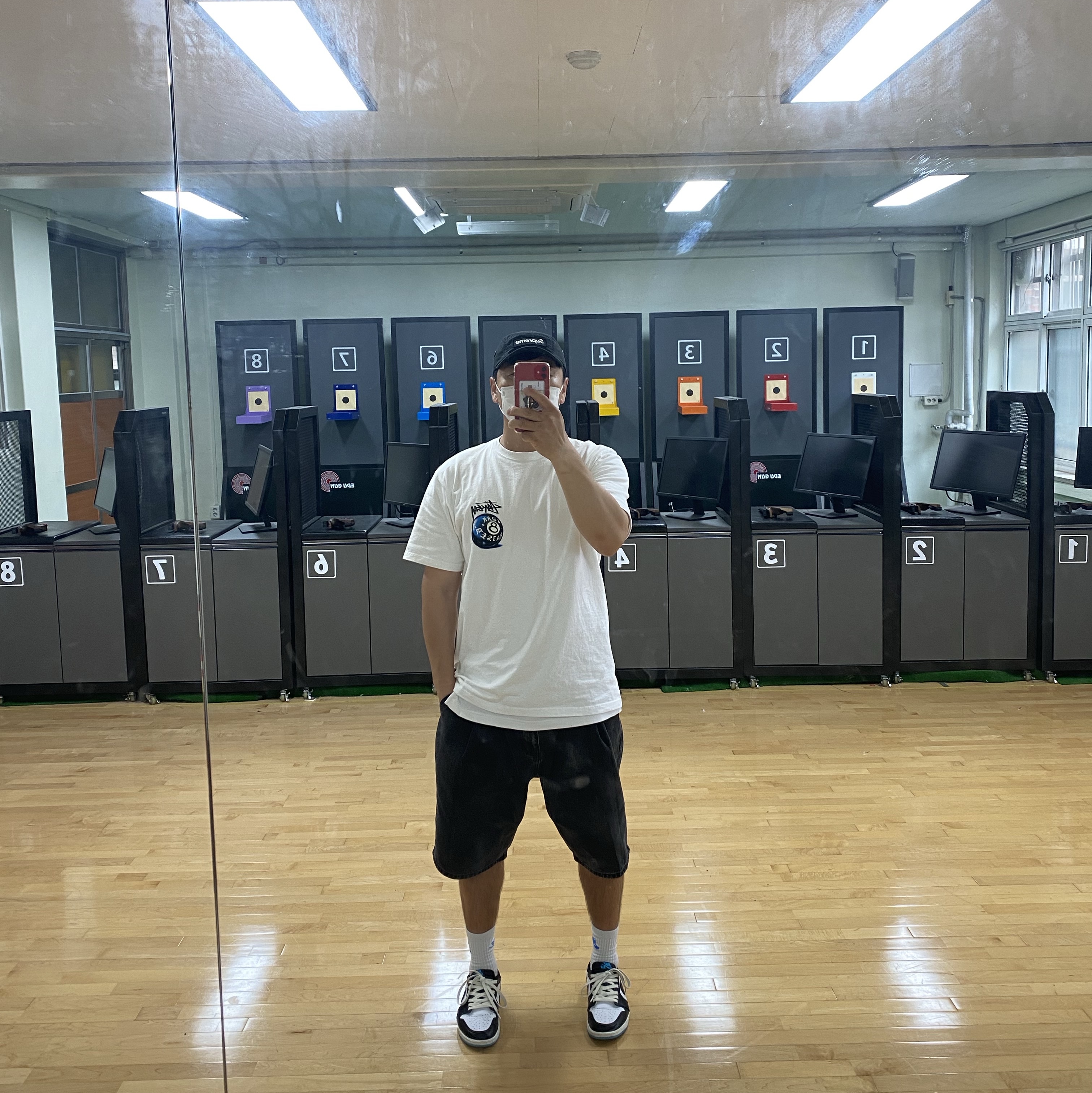 Jordan 1 Retro Low OG Black and Dark Powder Blue, Stussy x Born X Raised 8 Ball T-Shirt White 착용 스타일