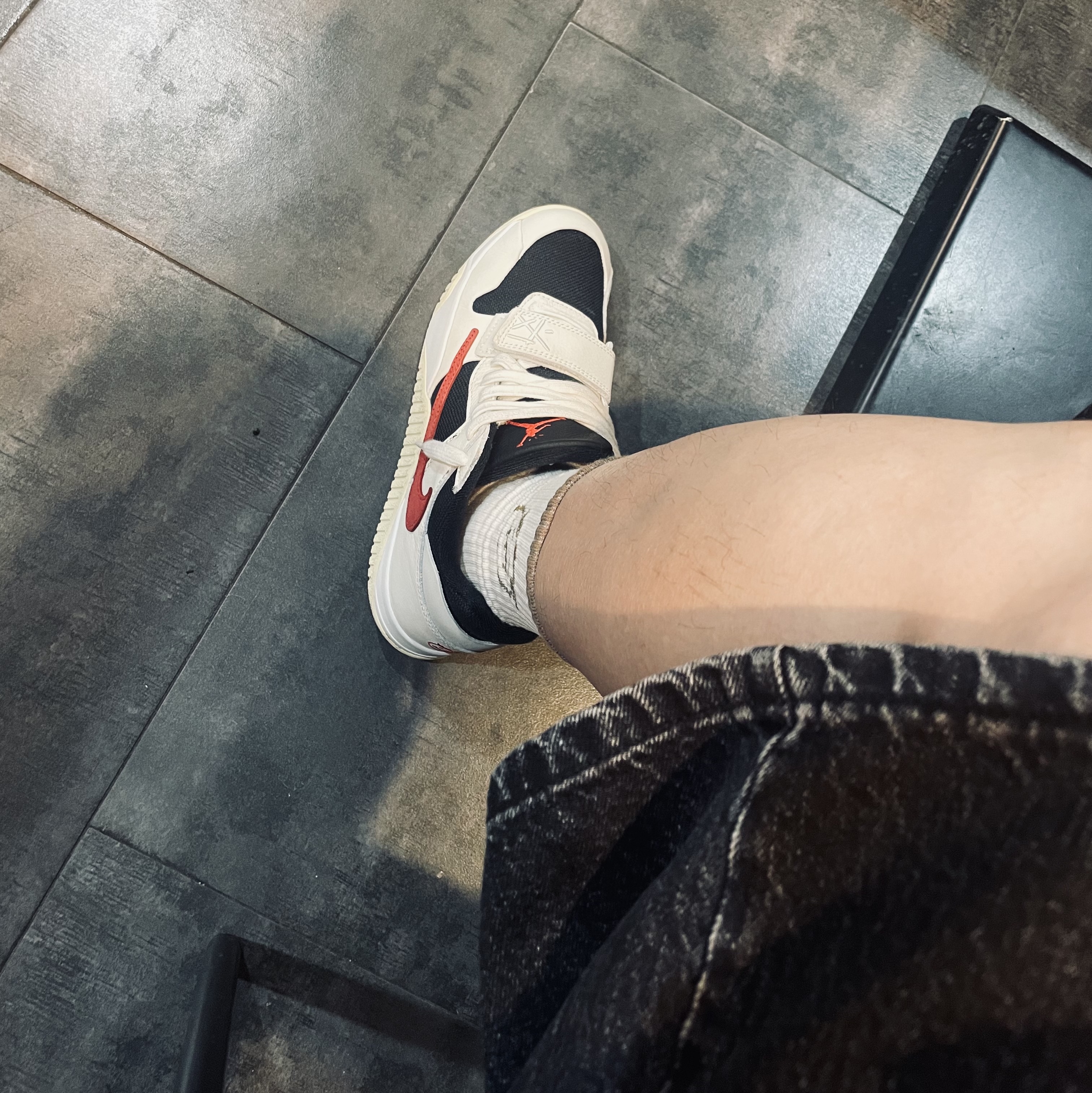 Jordan 1 x Union Retro High OG Chicago Shadow, Gucci x Adidas Interlocking G Ring Silver 착용 스타일 - 4