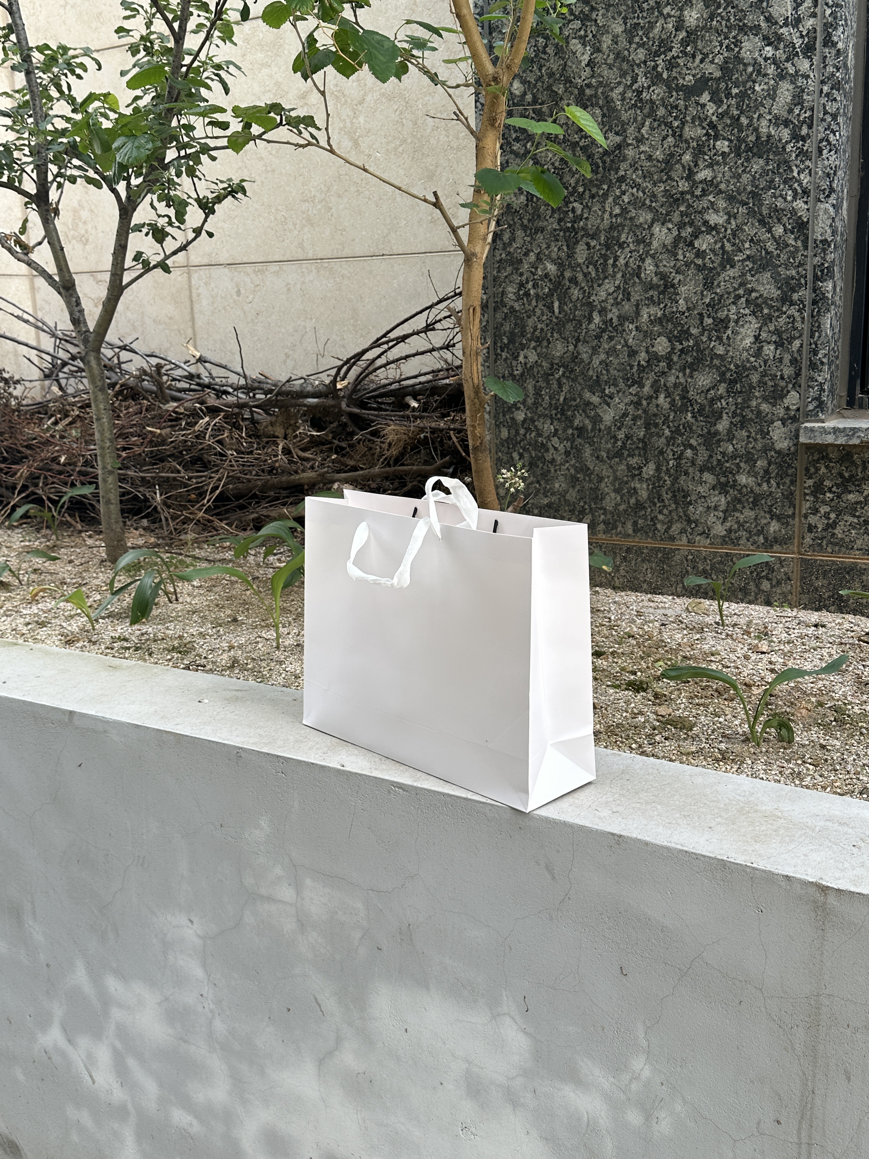 Xlim Xldia 01 Scarf Charcoal, Xlim Synopsis 01 Bag Black 착용 스타일 - 4