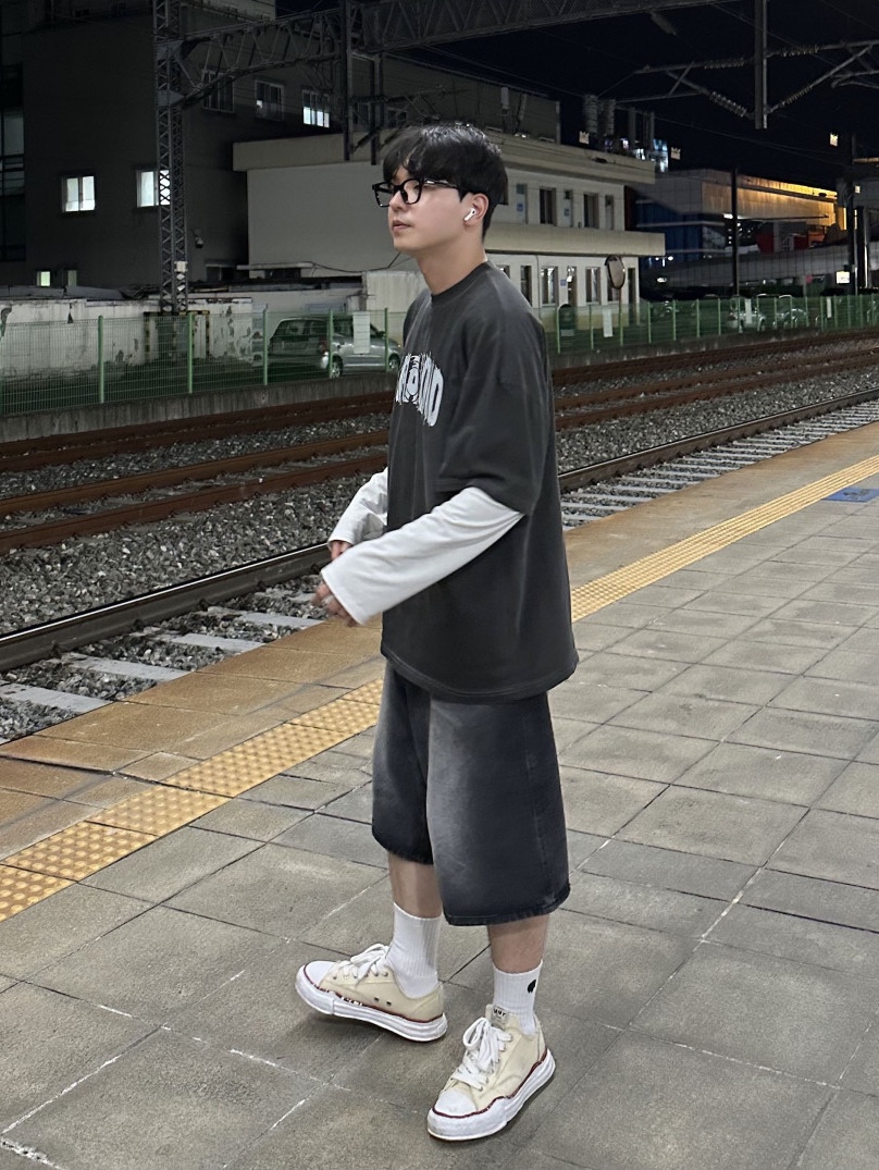 Maison Mihara Yasuhiro Peterson OG Sole Canvas Low-top Sneakers Natural 착용 스타일 - 3