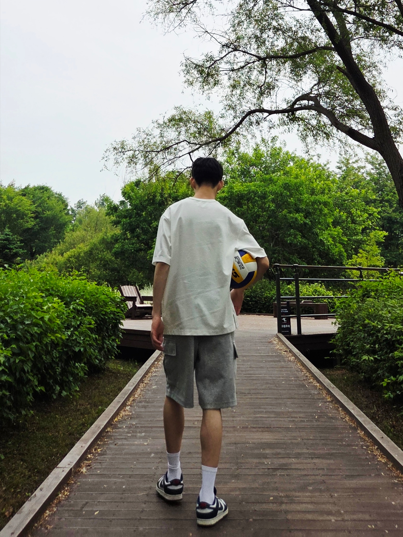 Human Made Military Pouch Large Black, Stussy Basic Stussy LS T-Shirt Black 착용 스타일 - 2