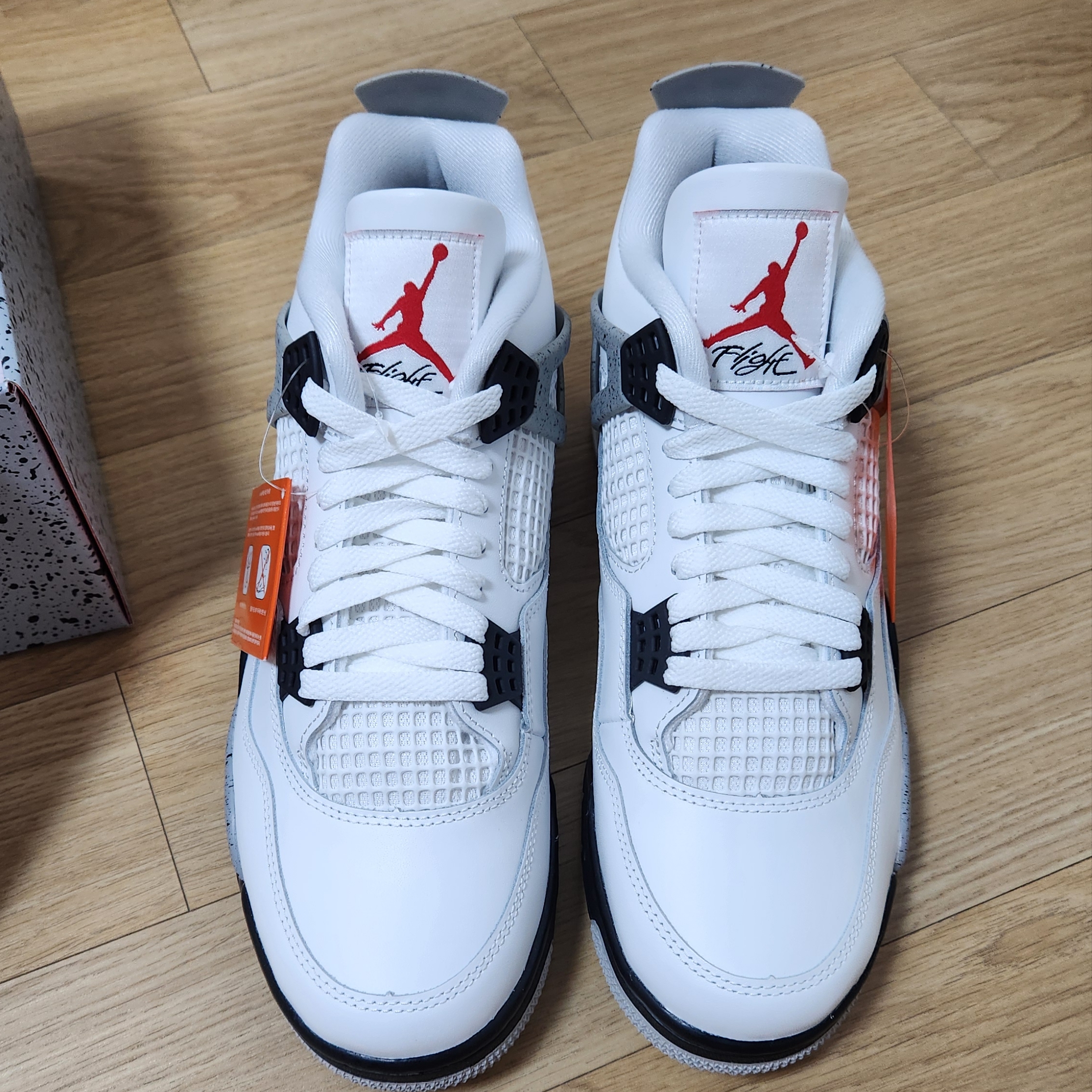 Jordan 4 Retro OG White Cement 2025 착용 스타일
