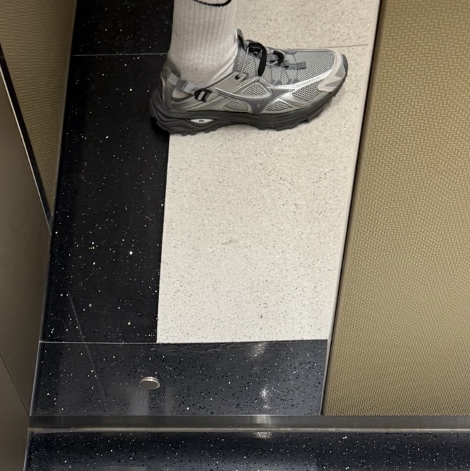 Mizuno Racer Trail SE Silver Grey 착용 스타일