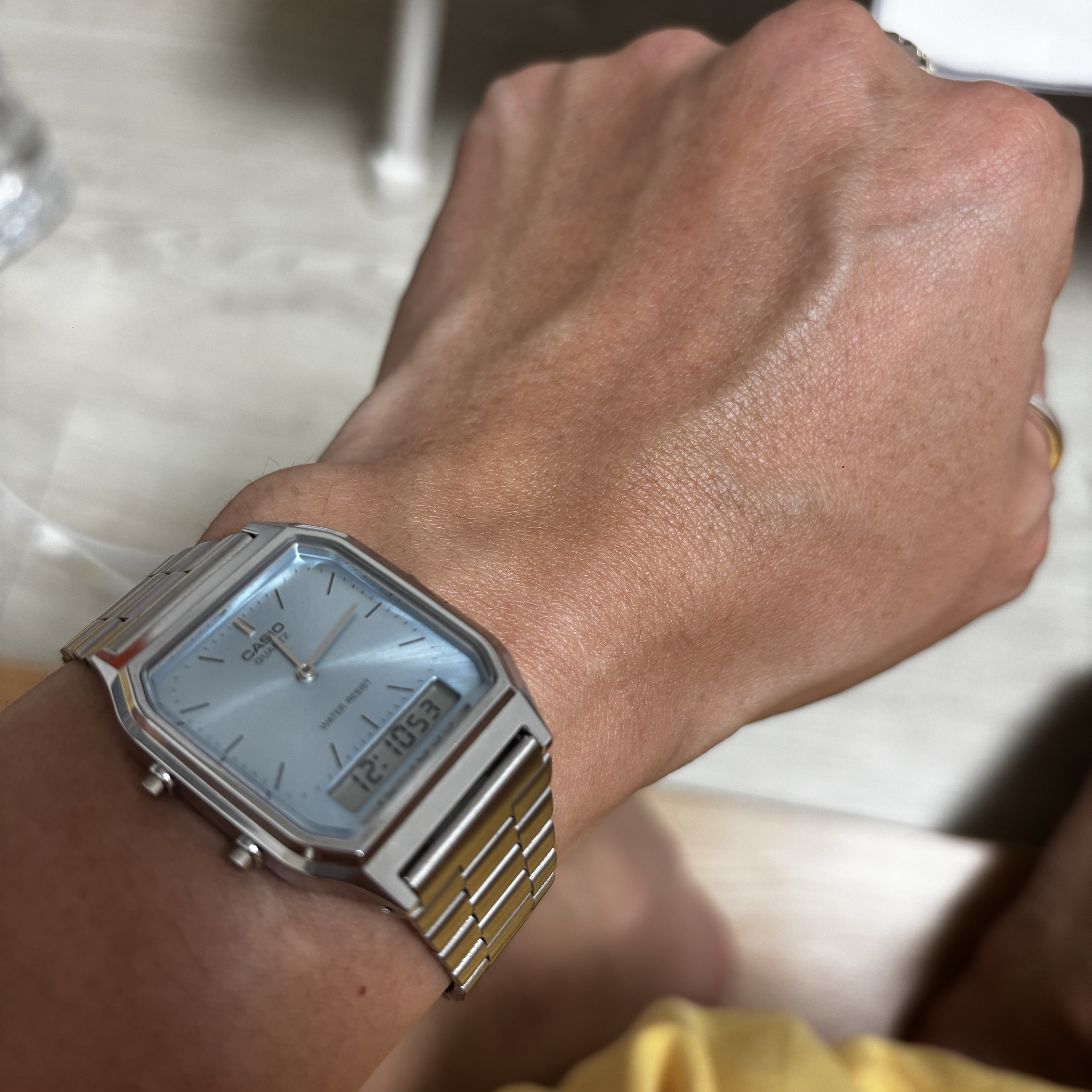 Casio AQ-230A-2A1MQY 착용 스타일