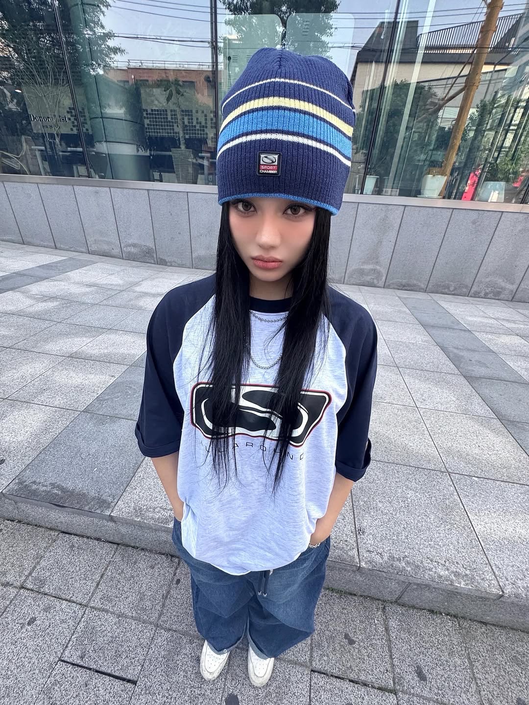 SPORT CHAMBER SC Stripe Beanie Navy, SPORT CHAMBER SC Big Flash Raglan T-Shirt Navy 착용 스타일 - 2