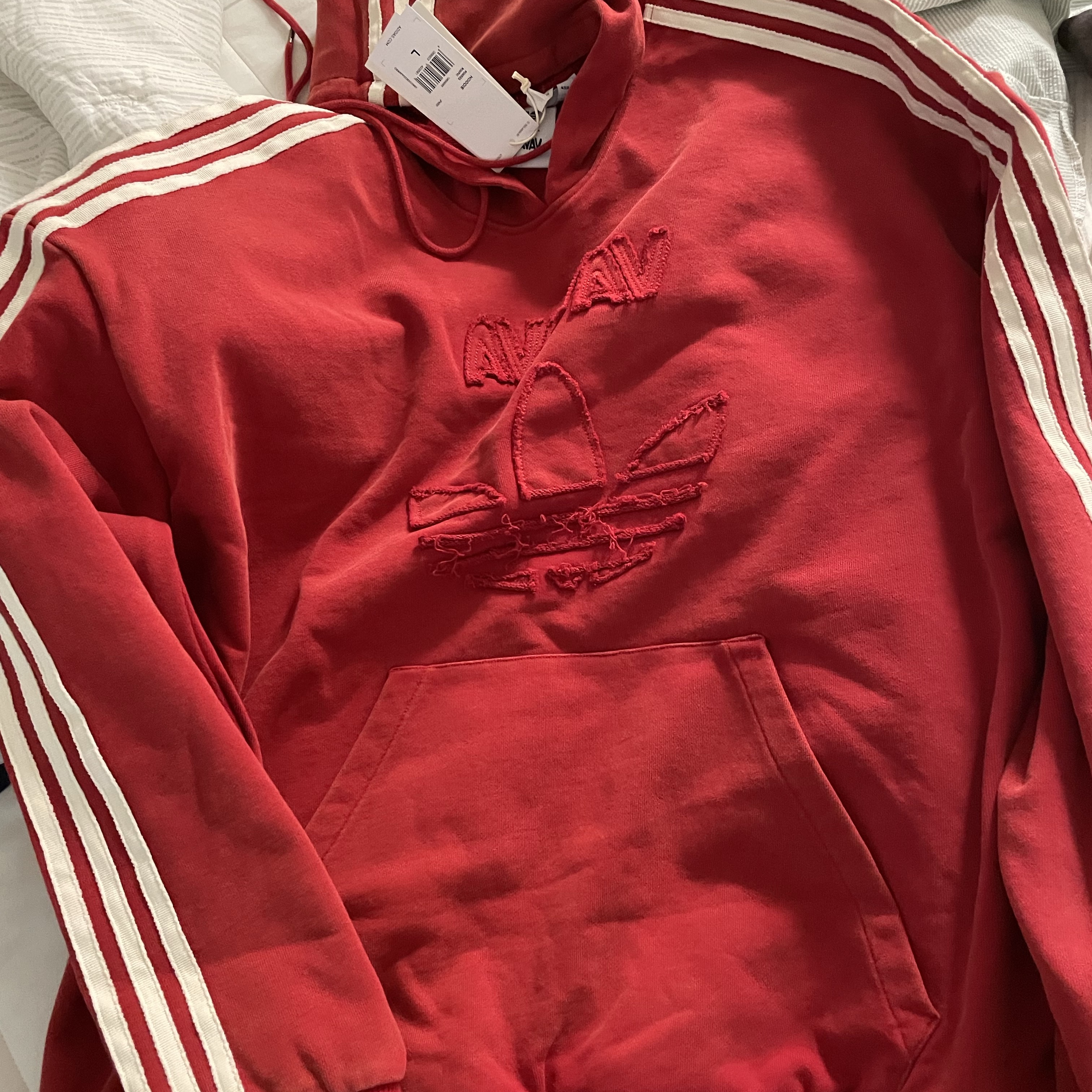 (W) Adidas x Avavav Shoulderless Hoodie Power Red - KR Sizing 착용 스타일 - 2