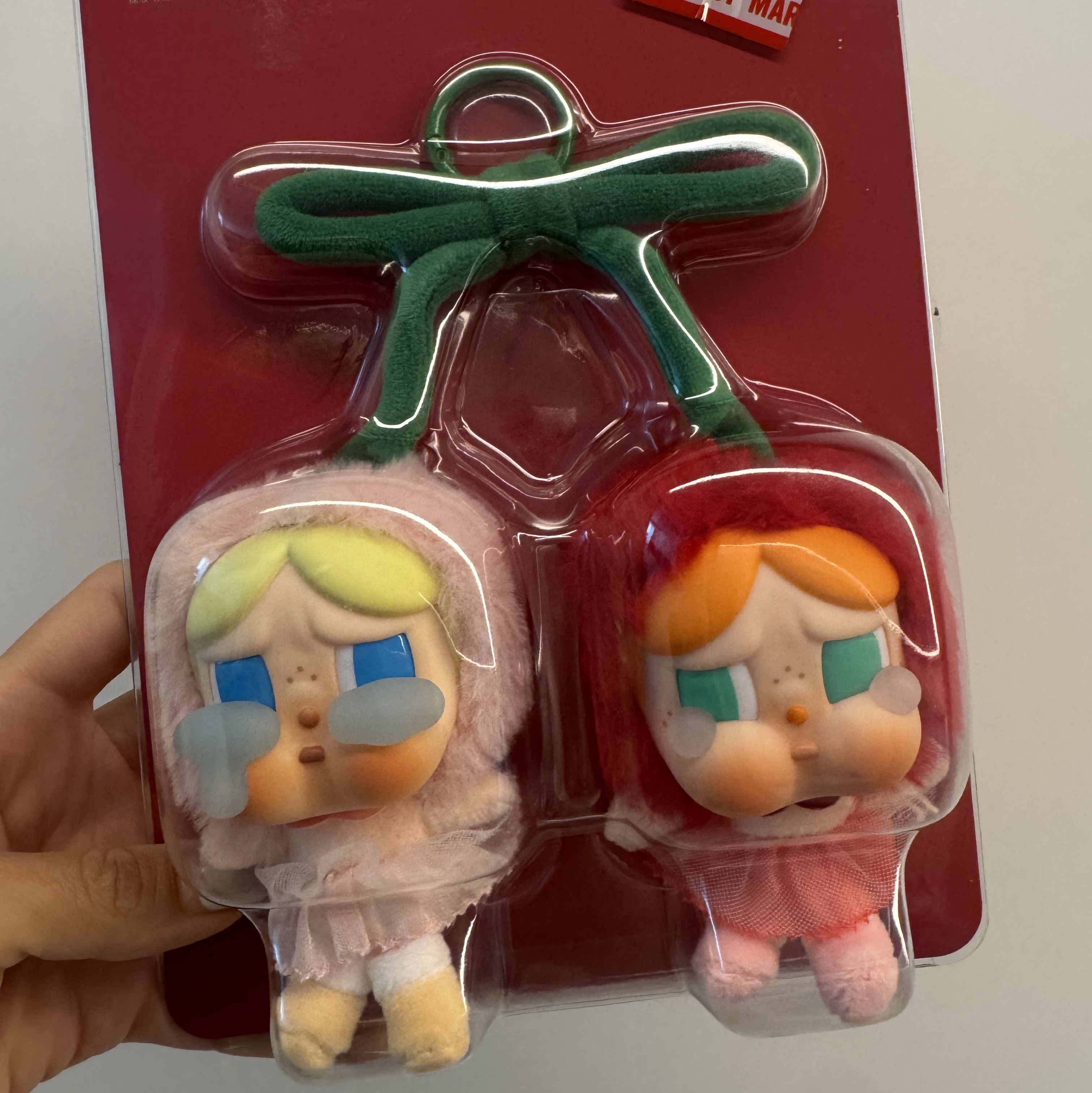 Pop Mart Crybaby Crying For Love Series Vinyl Plush 착용 스타일 - 2