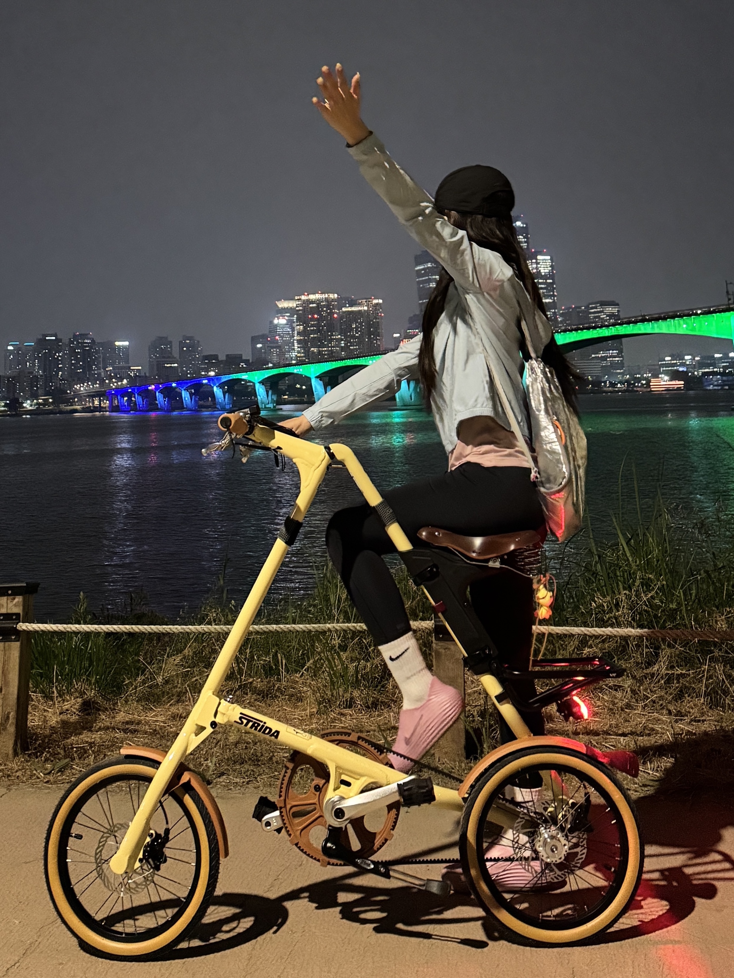 (W) Nike Impossibly Light Hooded Running Jacket Ocean Bliss - Asia, (W) Nike ReactX Rejuven8 Elemental Pink 착용 스타일