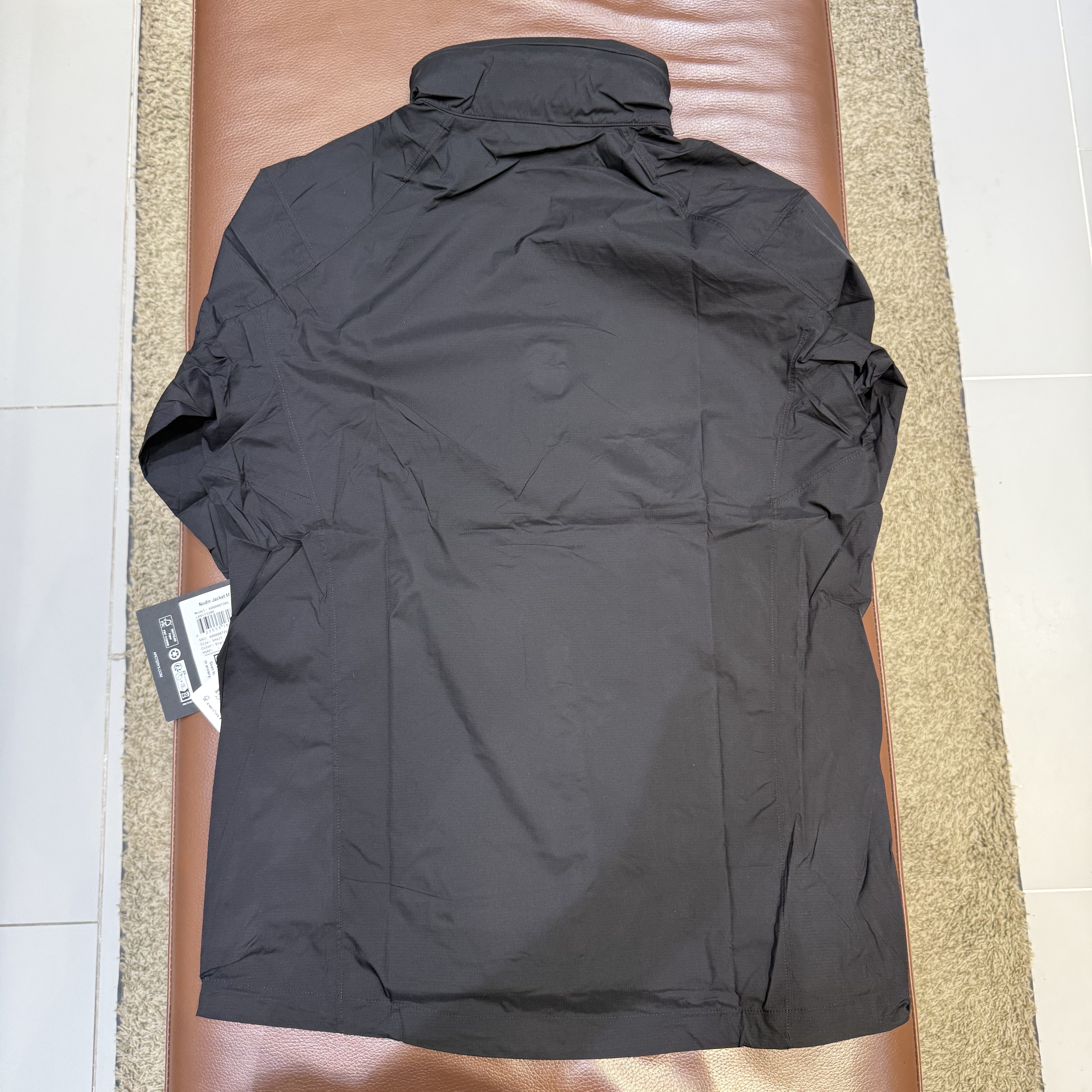 Arc'teryx Nodin Jacket Black 착용 스타일 - 2