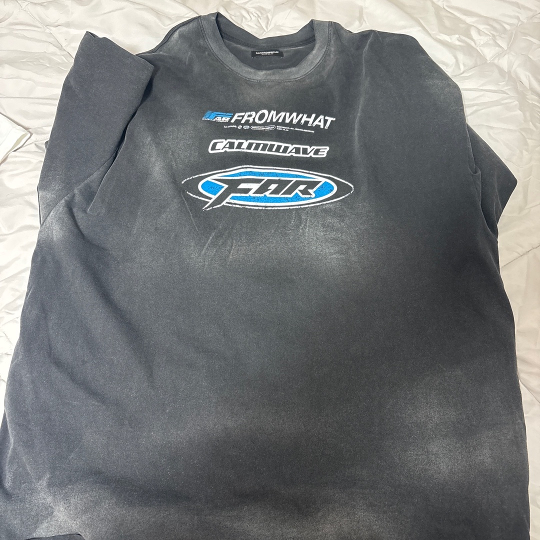 Farfromwhat Far Washed Logo T-Shirts Black 착용 스타일
