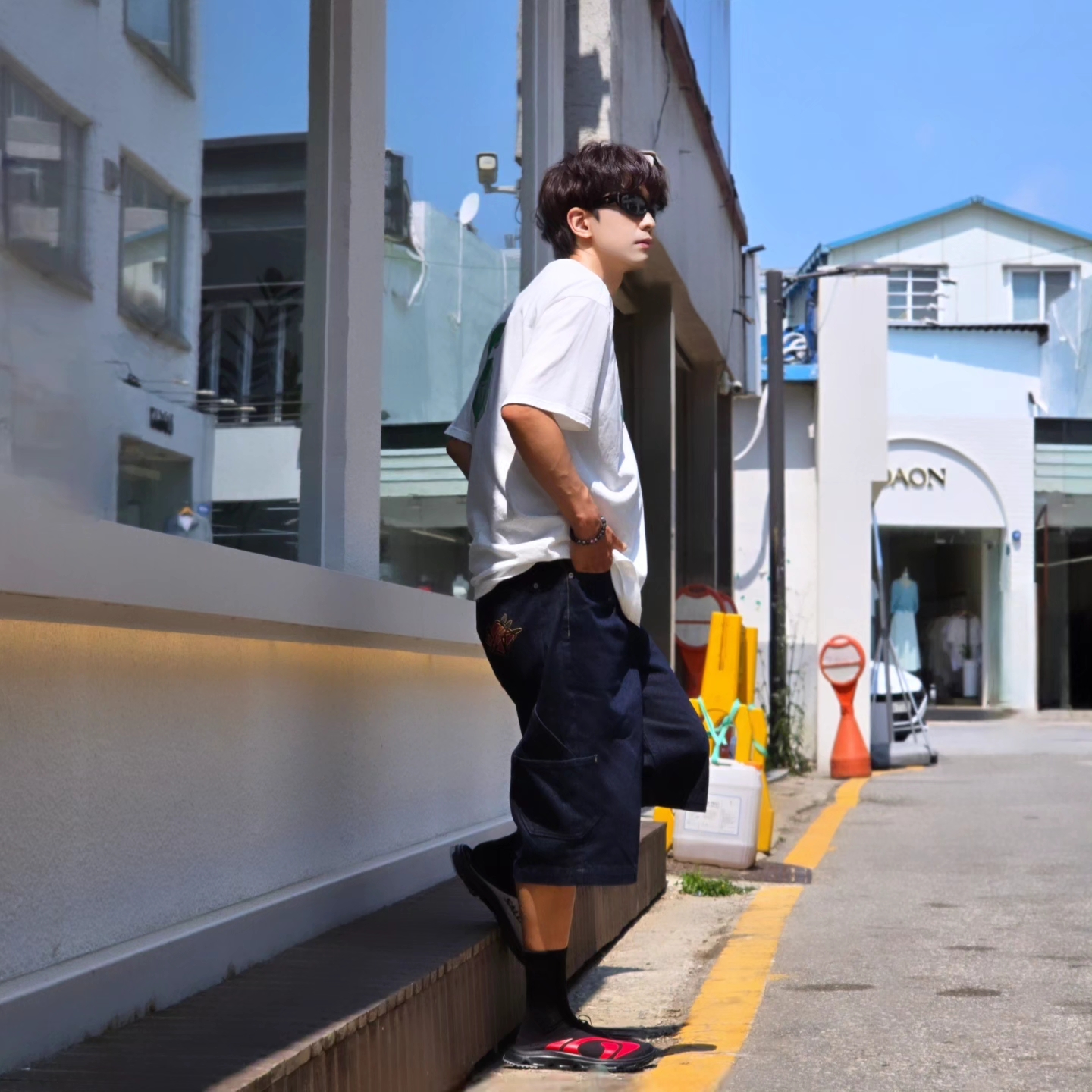 Supreme Flocked Washed S/S Top White - 25SS, Samsung Galaxy Watch6 44mm LTE Silver (Korean Ver.) 착용 스타일 - 7